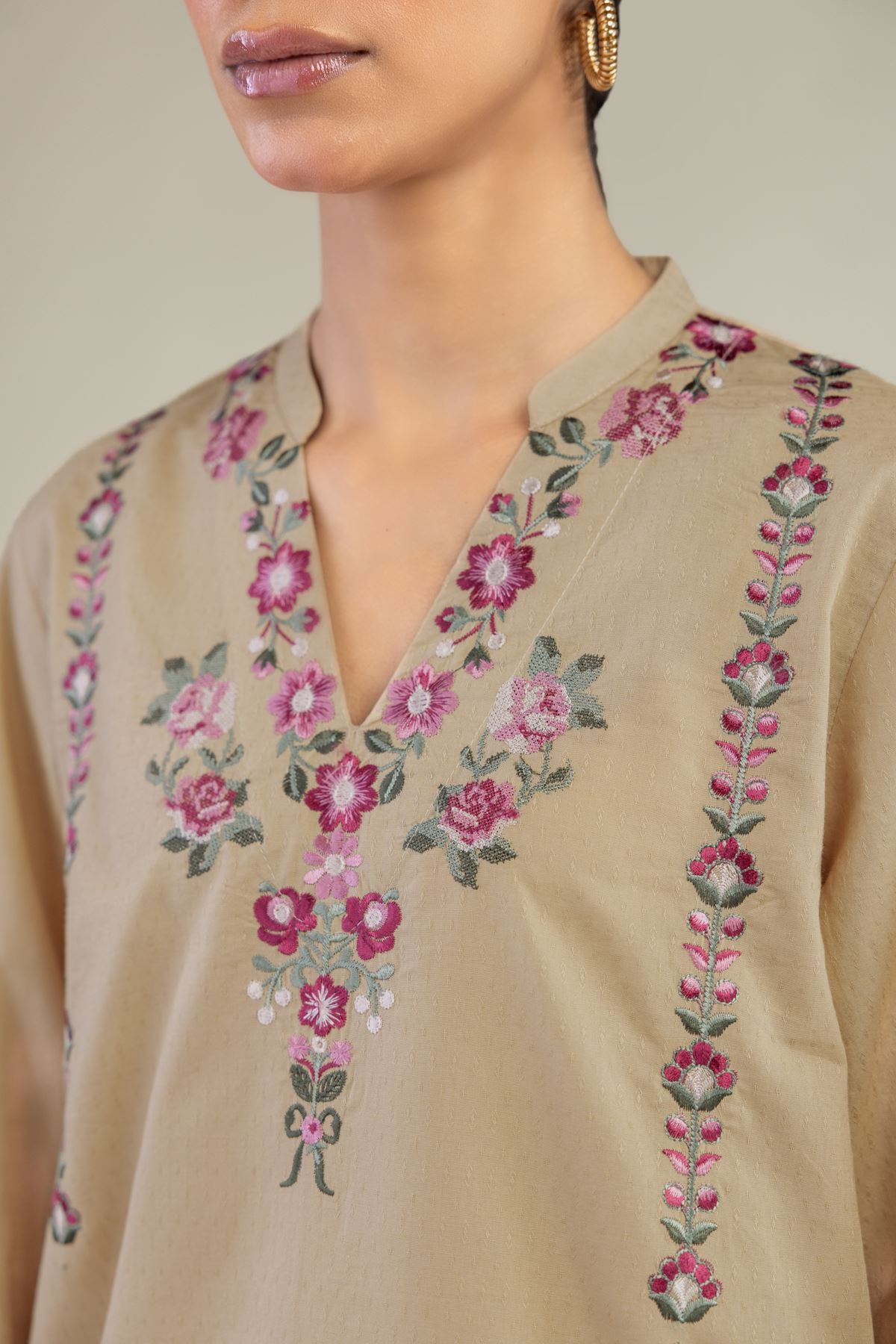 Embroidered Cotton Dobby Floral Longline Kurta - 25-10-12E5-04TB-VG