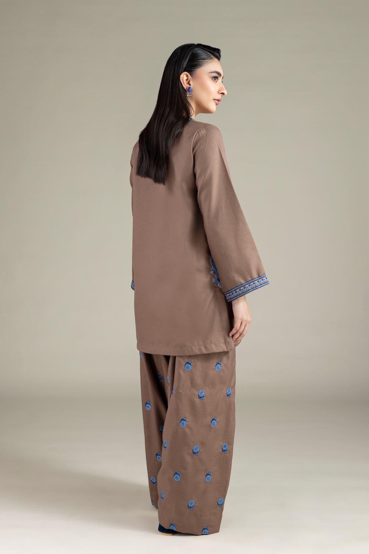 Embroidered Heavy Blended Viscose Kurta - 25-10-12E1-04TA-VG