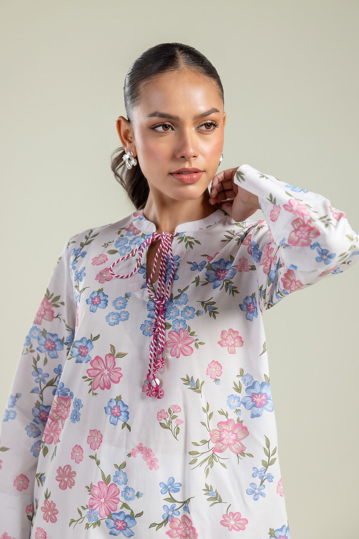 Printed Cambric Keyhole Floral Kurta - 1-26-208-A-H2-VG
