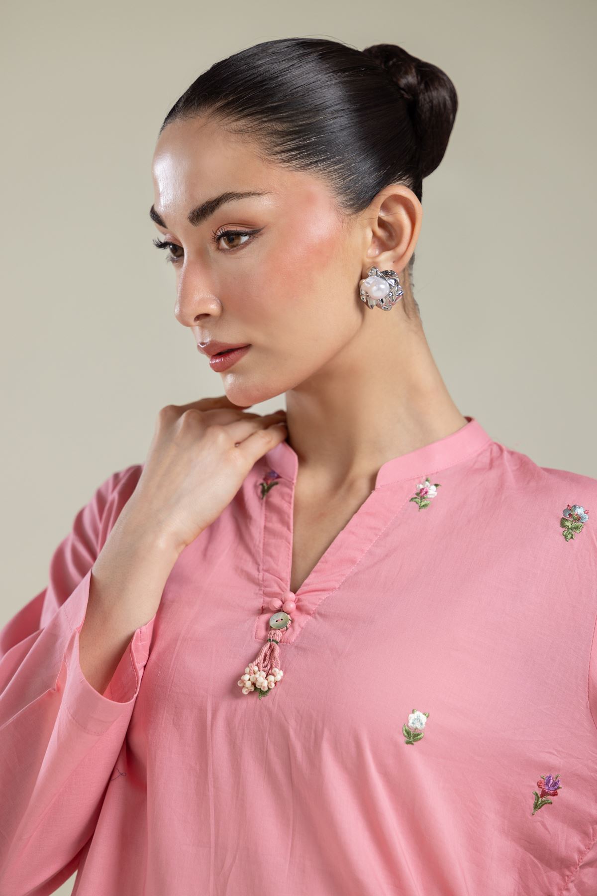 Embroidered Cambric Floral Cambric Kurta - T-A112-26-108EC2-VG