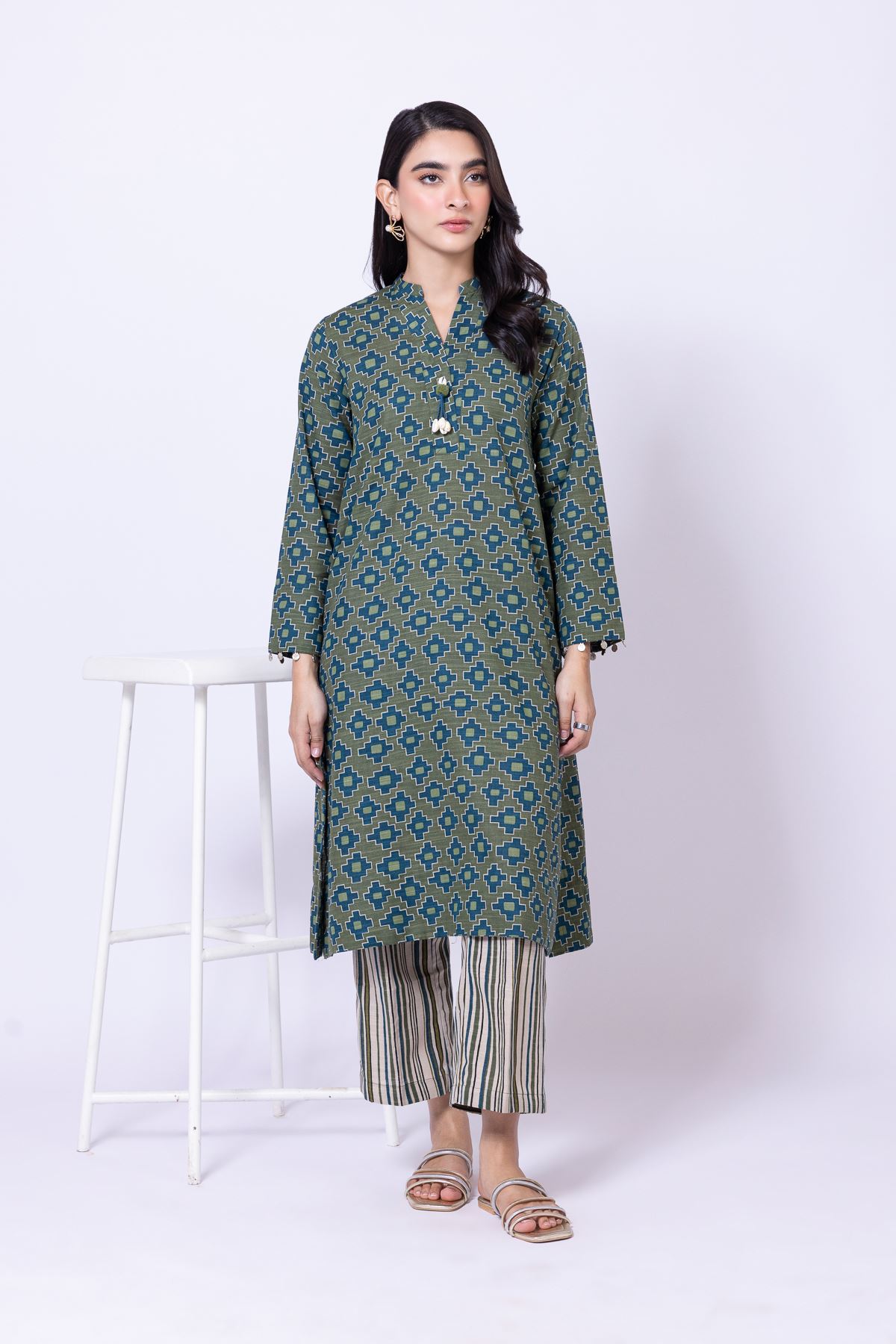 Printed Khaddar V-Neck Geometric Kurta - 25-02E23-04TB-VG
