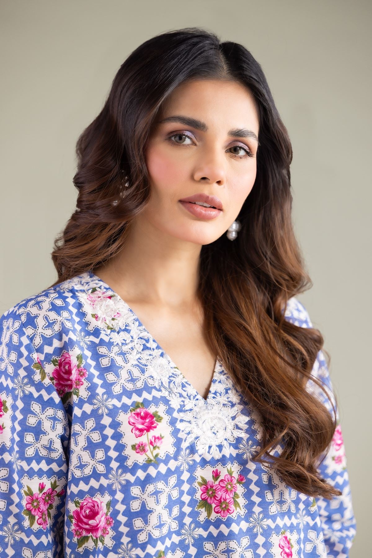 Embroidered Textured Cotton Geometric V-Neck Kurta - 1-26-108-A-F-VG