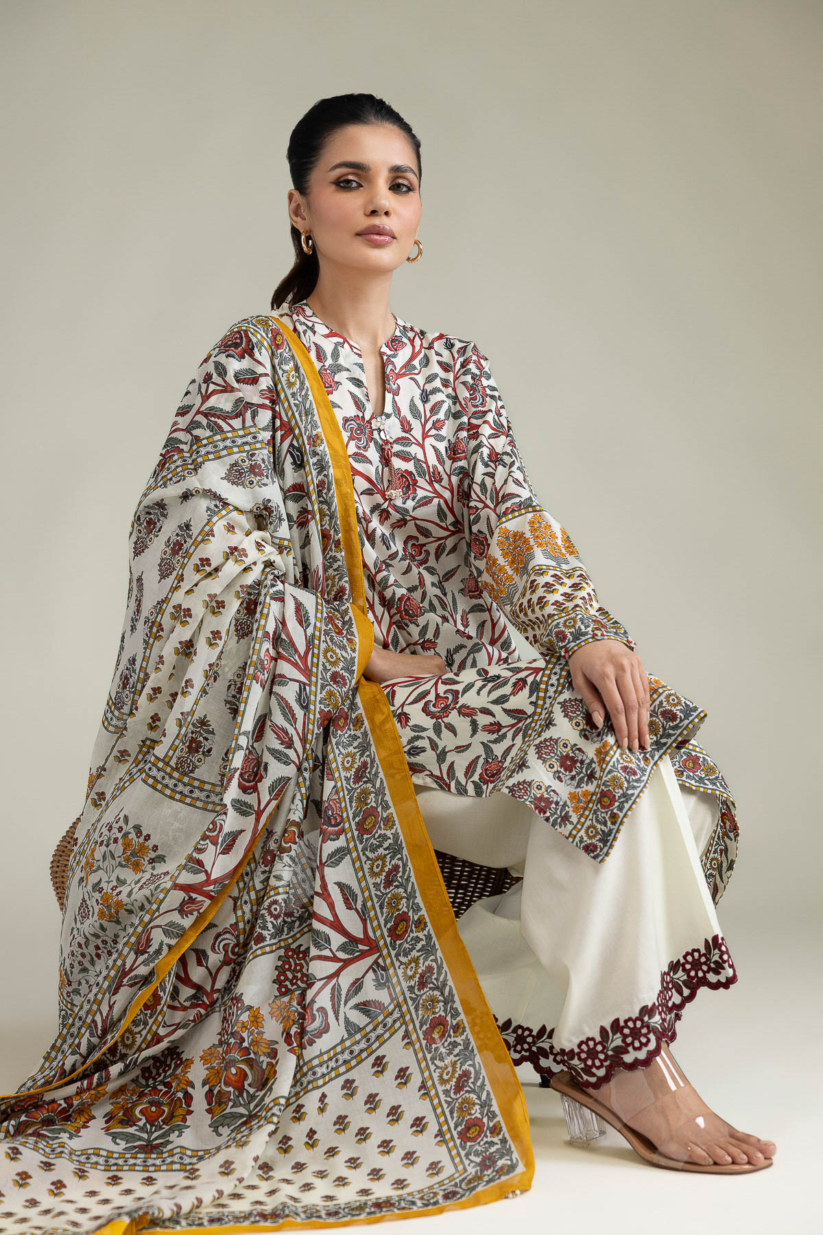 Embroidered Lawn Fabrics 3 Piece - T-A33-26-207FD1-VG
