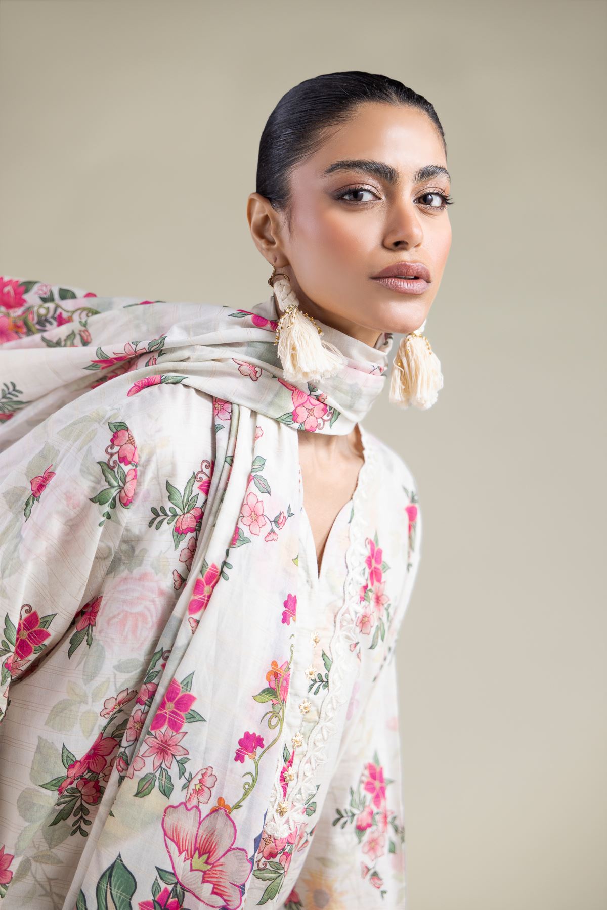 Embroidered Messuri Tailored Floral Set - 26-02-1E13-03TA-VG