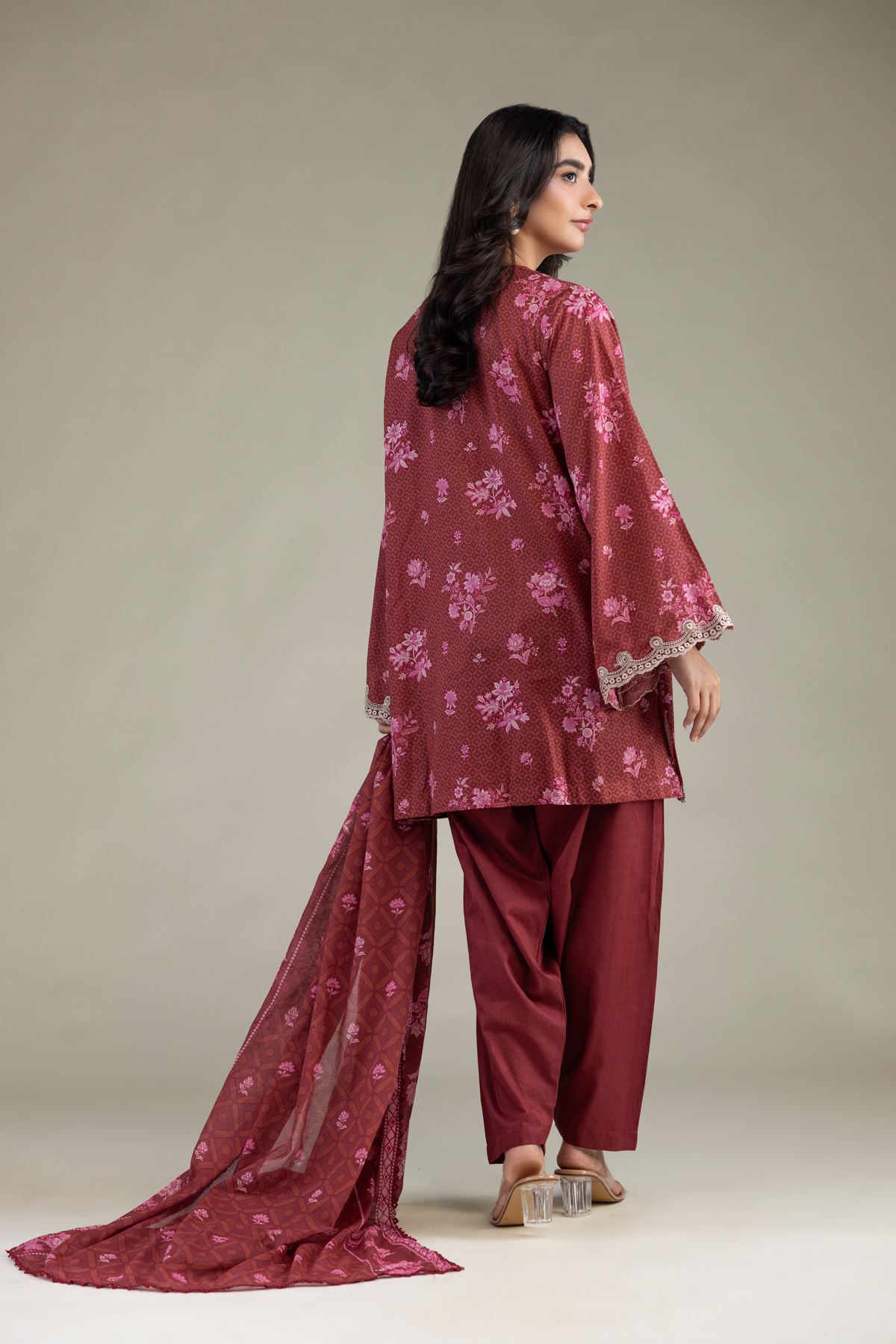 Embroidered Cambric Fabrics 3 Piece - A22-26-214FH1-VG
