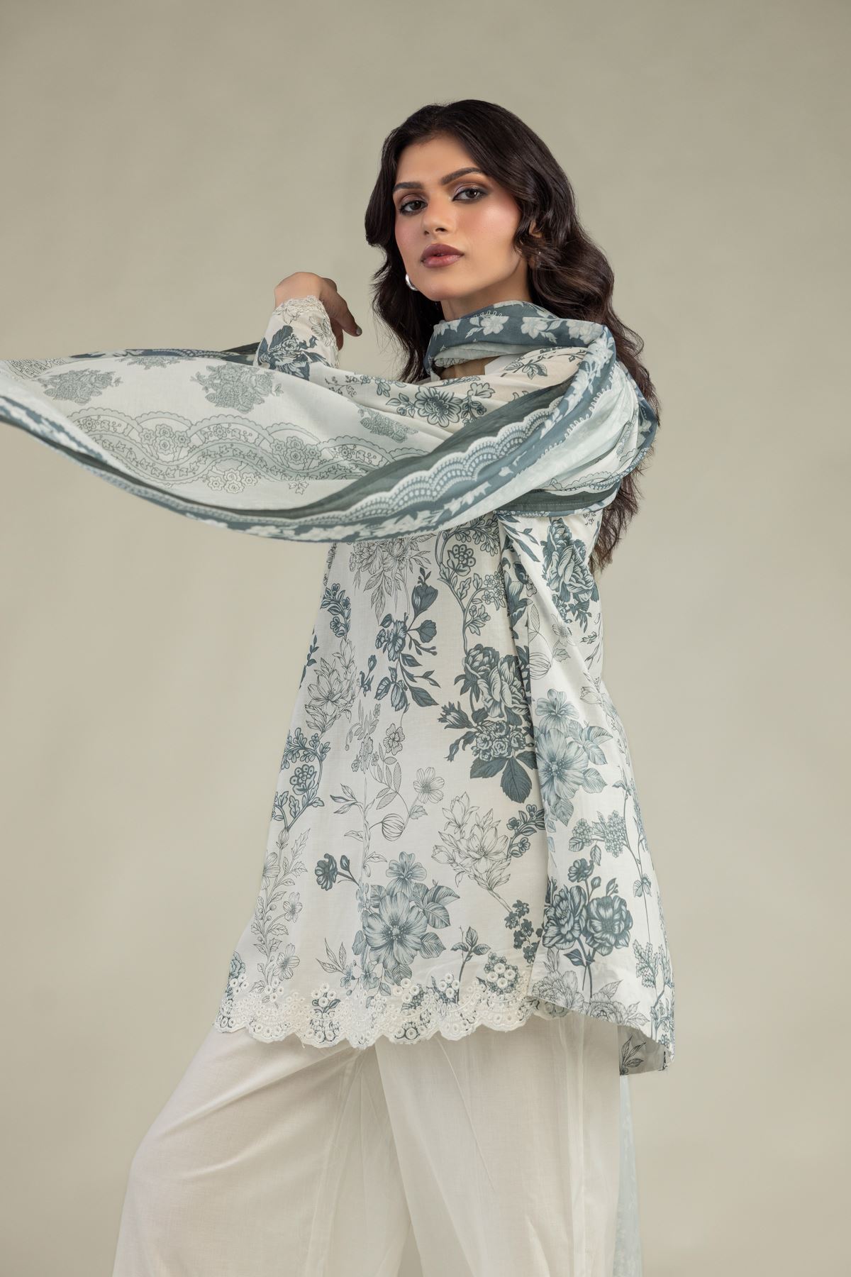 Embroidered Lawn Floral Lawn Dupatta - 1-26-250-B-H1-VG