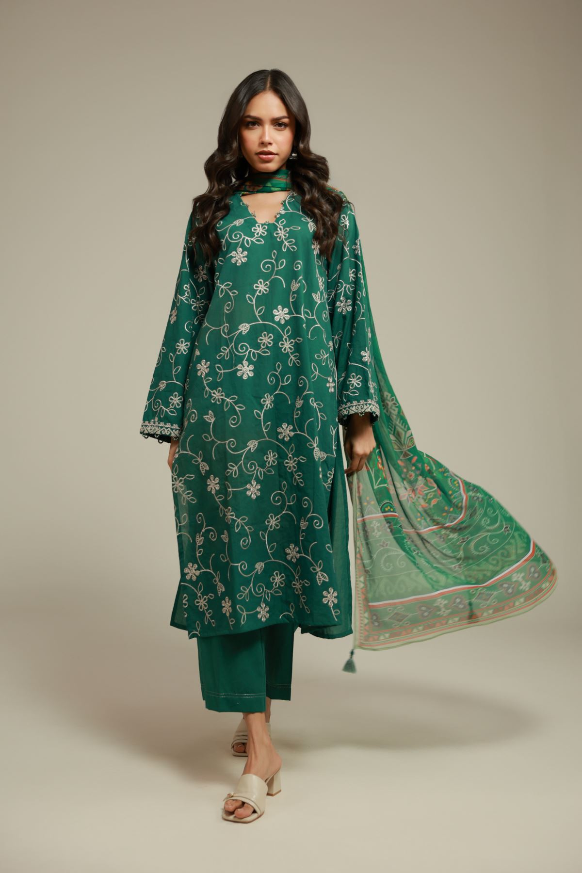 Embroidered Cambric Tailored Cambric Set - 2-26-107-A-F-VG