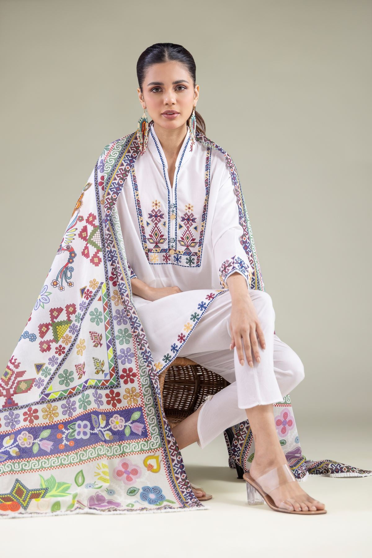 Embroidered Cambric Geometric V-Neck Kurta - 2-26-101-A-D-VG