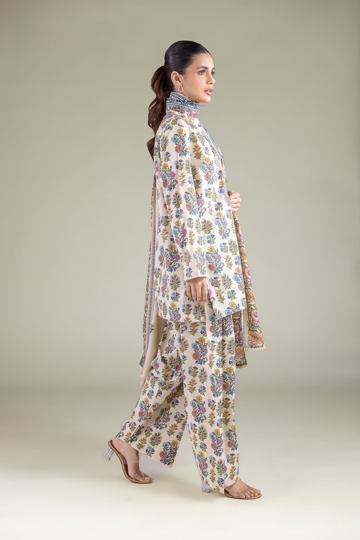 Printed Cambric Relaxed Floral Shalwar - 2-26-101-A-H-VG