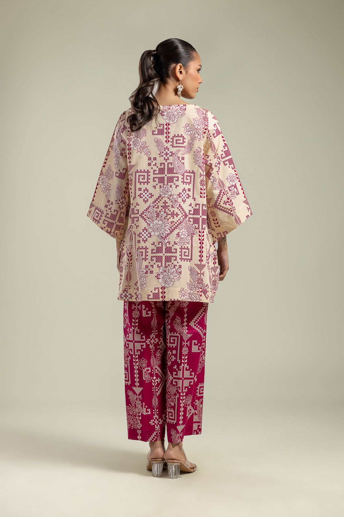 Printed Cambric Round V-Neck Kurta - 26-01-2E1-02TA-VG