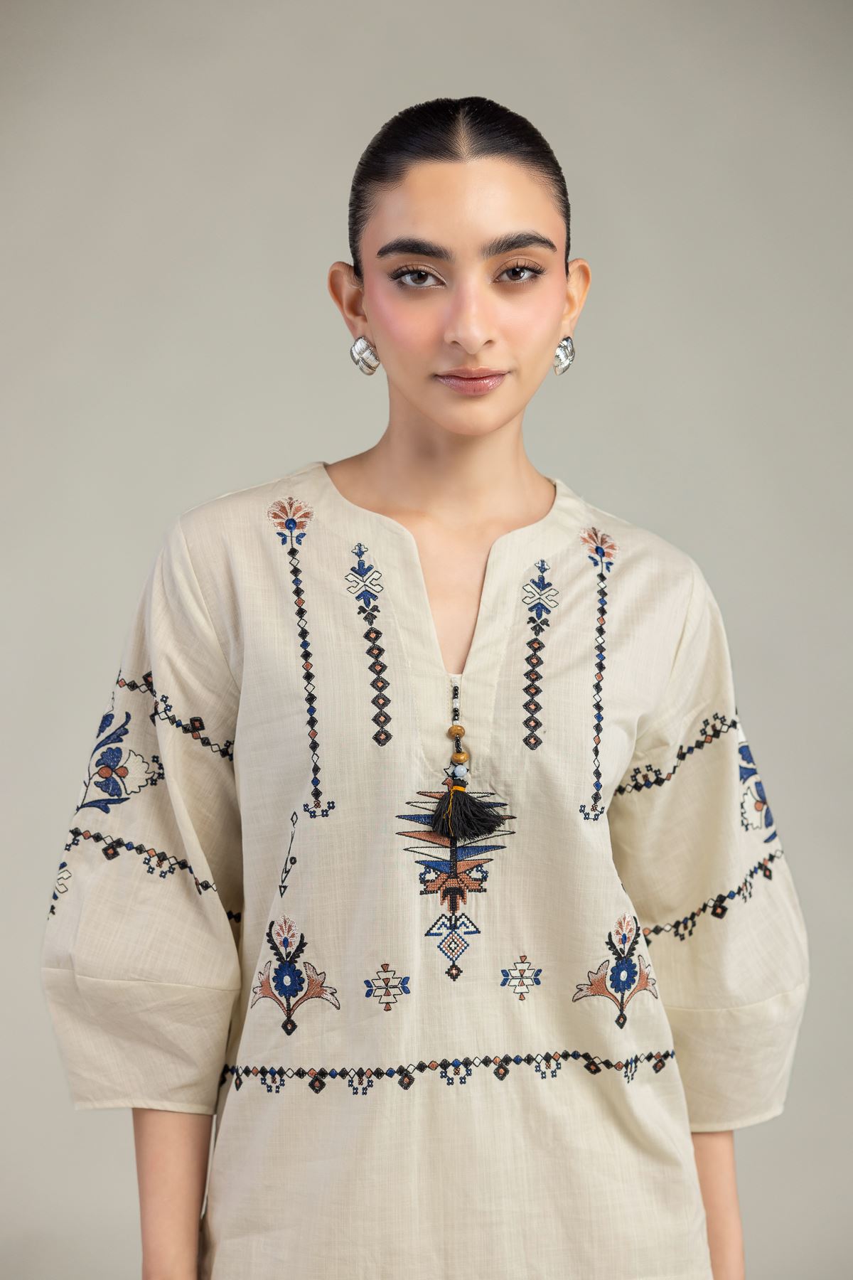 Embroidered Textured Cotton Cotton V-Neck Blouse - T-A11-26-118FI2-VG