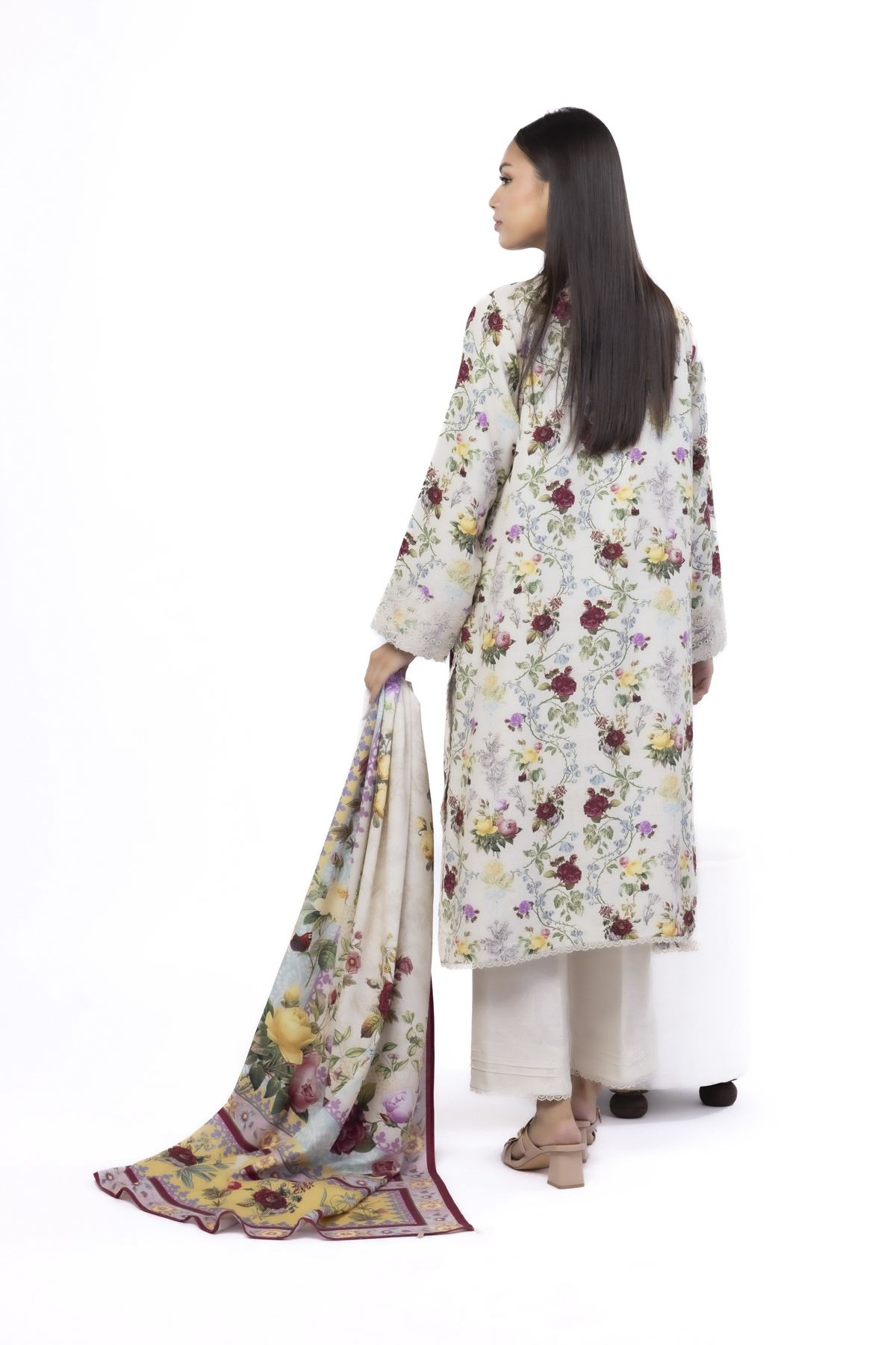 Embroidered Blended Khaddar Tailored 3 Piece - LKN72BST-VG