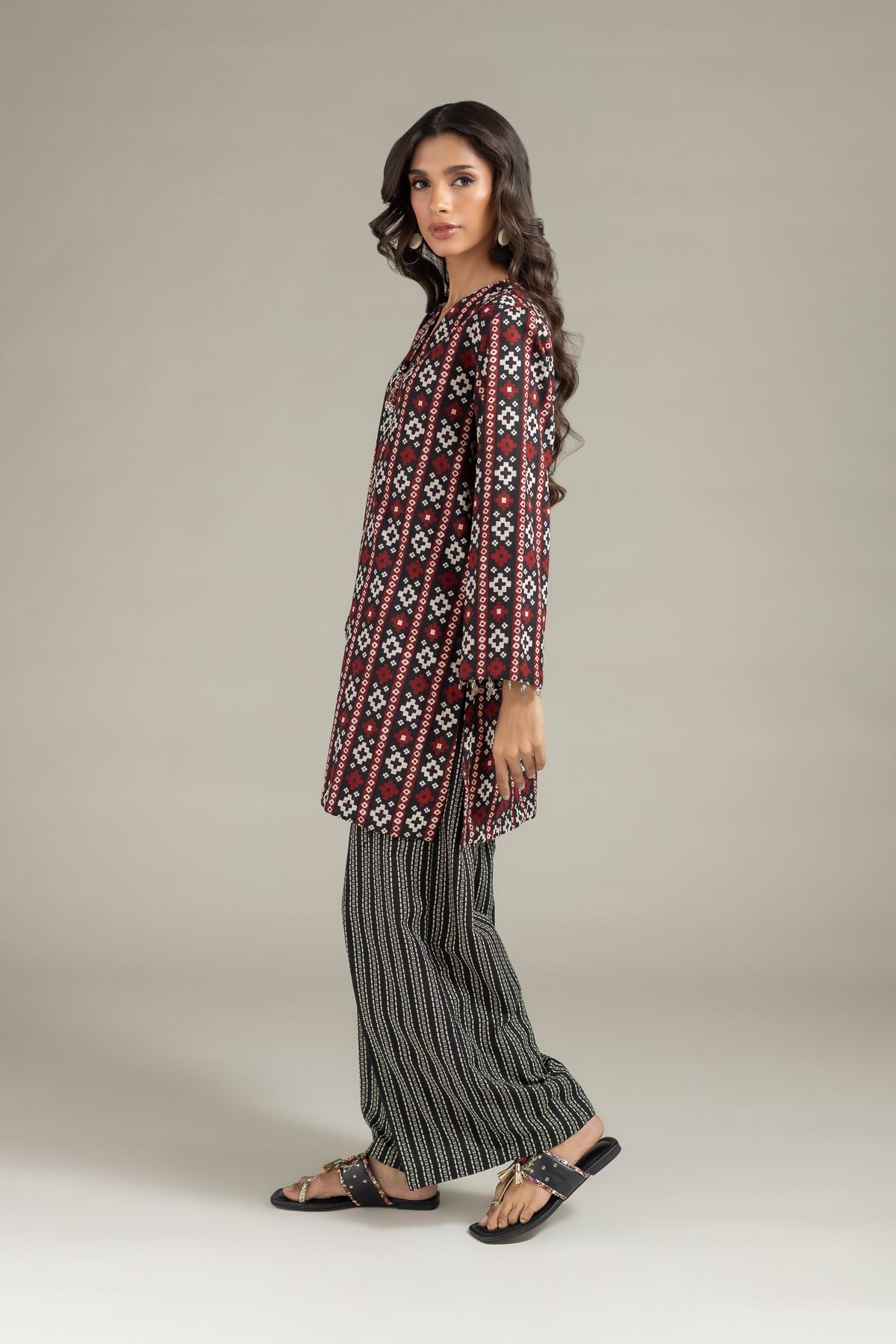 Printed Khaddar Relaxed Striped Pants - 25-10-12E10-05TB-VG