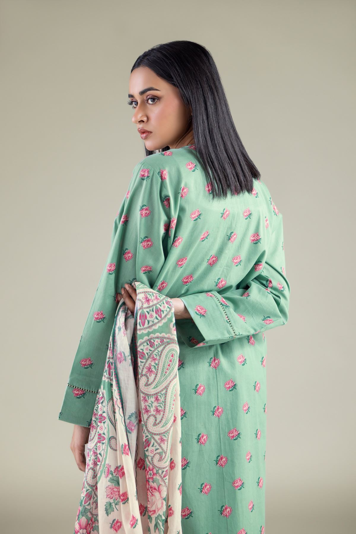 Embroidered Lawn Tailored 3-Piece Lawn - 8-26-204-A-C1-VG