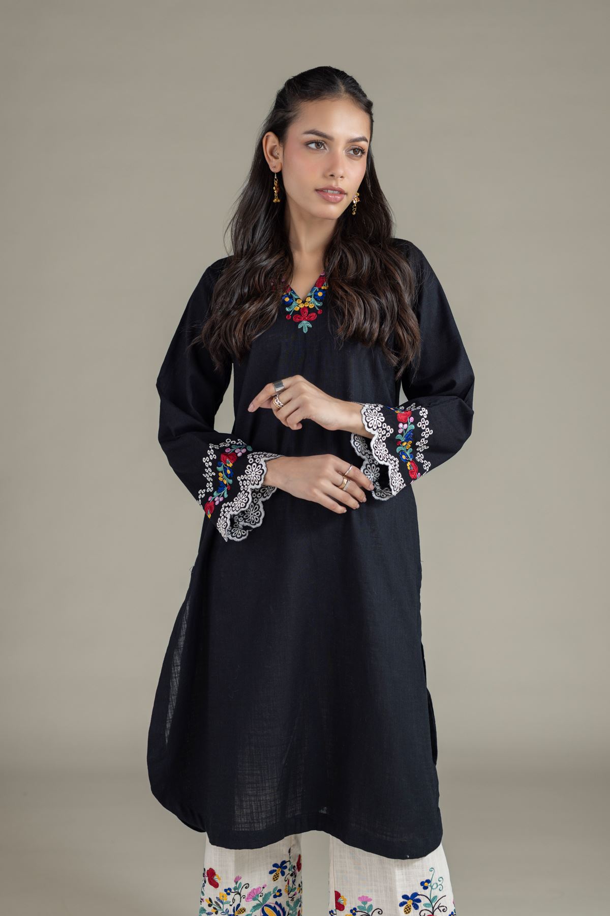 Embroidered Heavy Textured Cotton Kurta - 25-10-12E3-07TA-VG