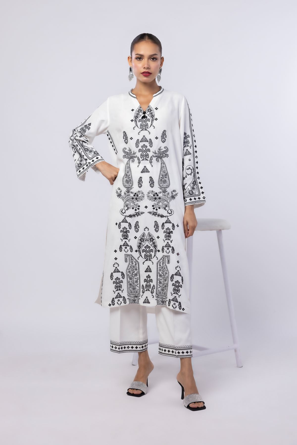 Embroidered Russian Raw Silk Pants - SB25043A-VG