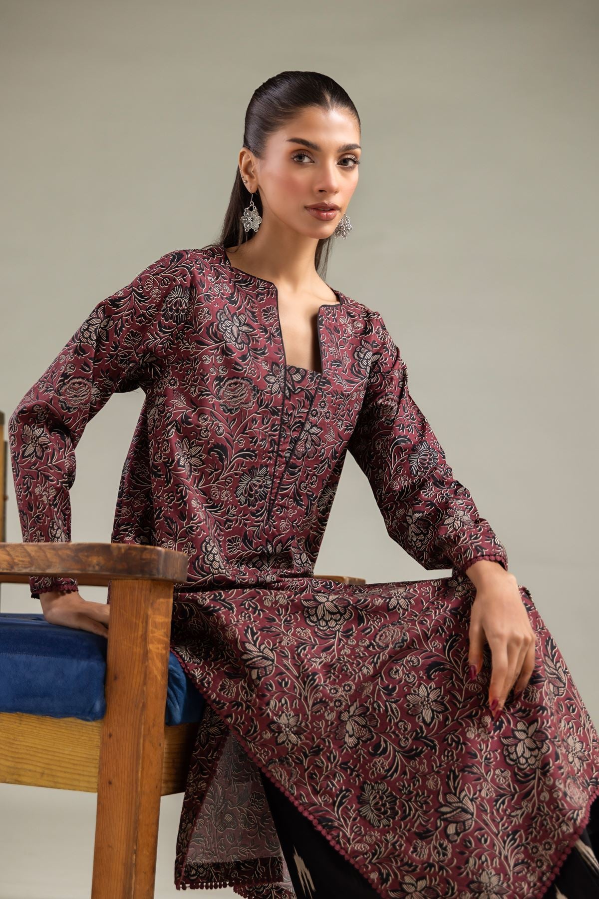 Printed Cambric Floral Longline Kurta - 2-26-103-A-C-VG