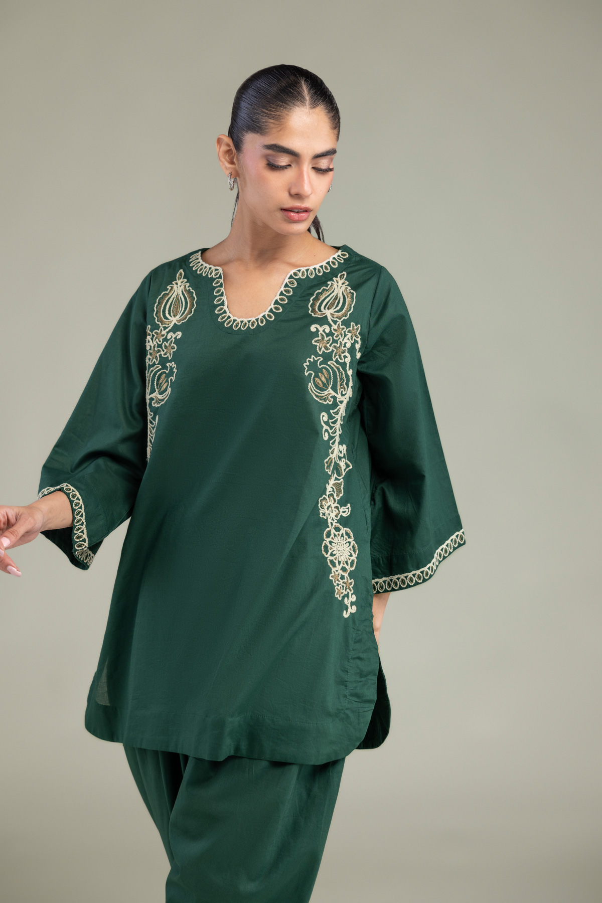Embroidered Cambric V-Neck Green Kurta - 1-26-102-A-F-VG
