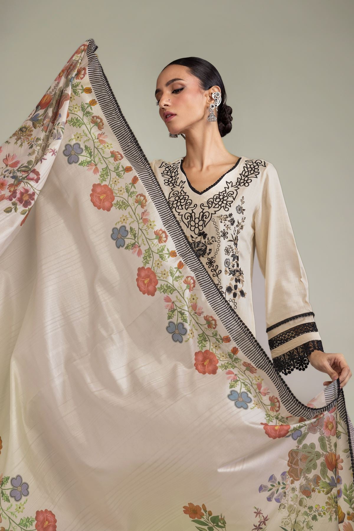 Embroidered Polyester Silk Floral Silk Dupatta - 2-26-209-A-H1-VG