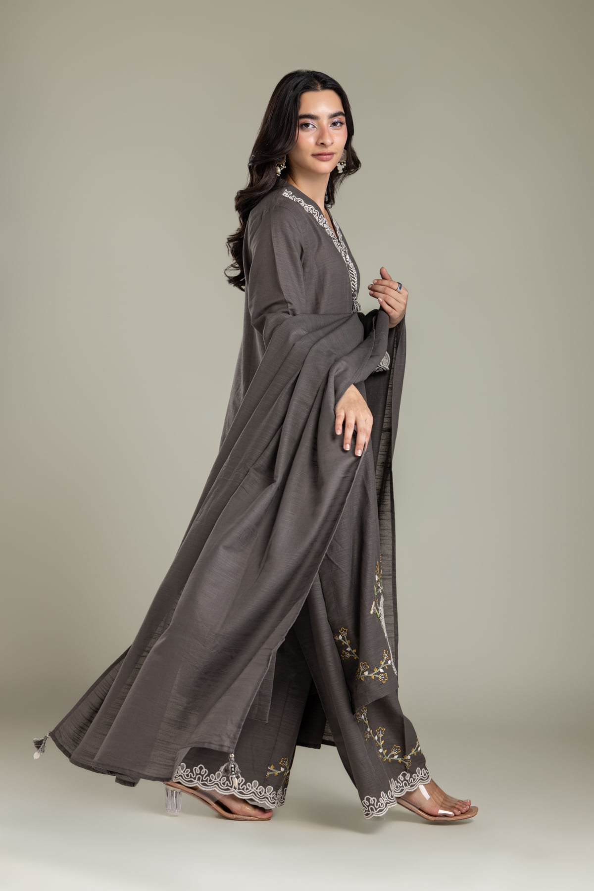 Embroidered Light Khaddar Pants - 2-26-202-A-D-VG