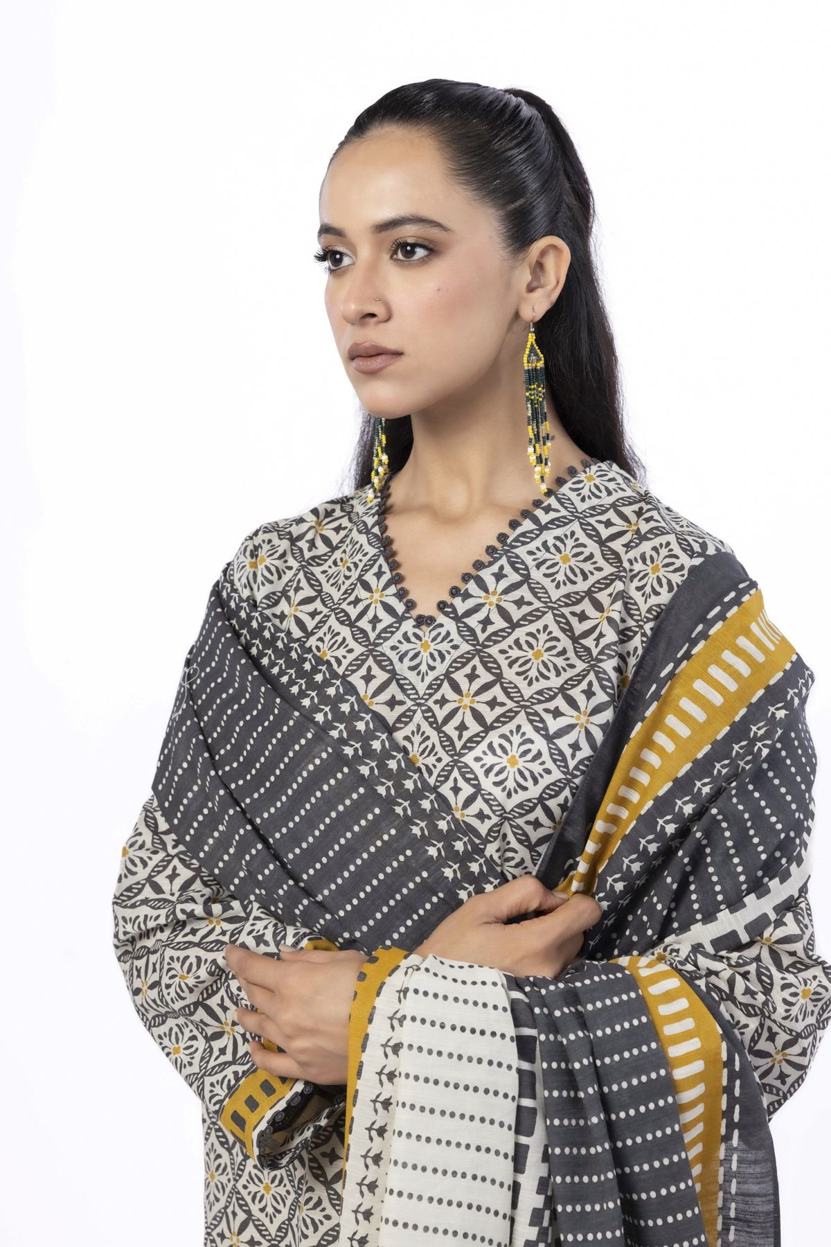 Printed Light Khaddar Tailored 3 Piece - KN23AST-VG