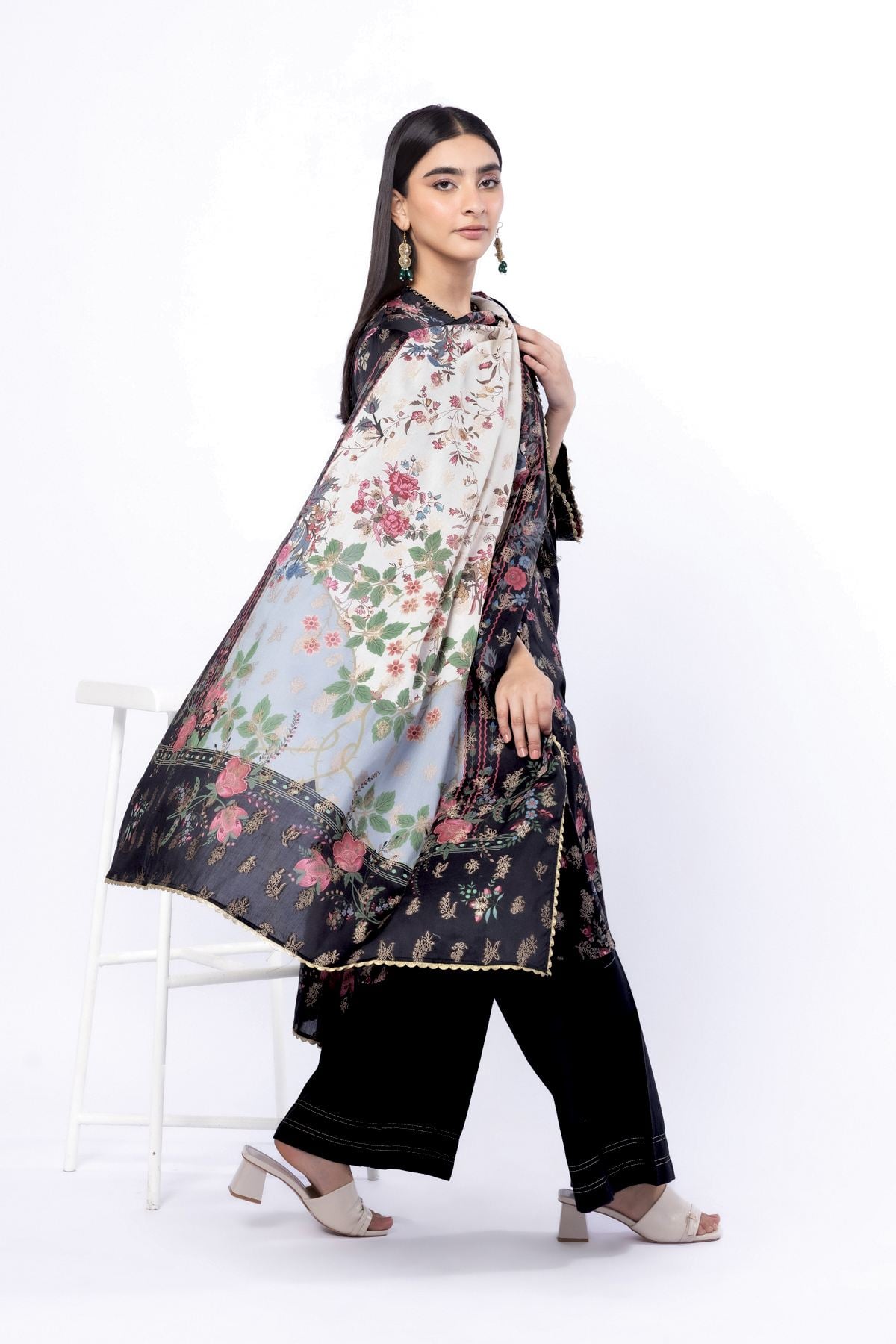 Printed Jacquard Tailored 3 Piece - T-A22-26-101FE-VG