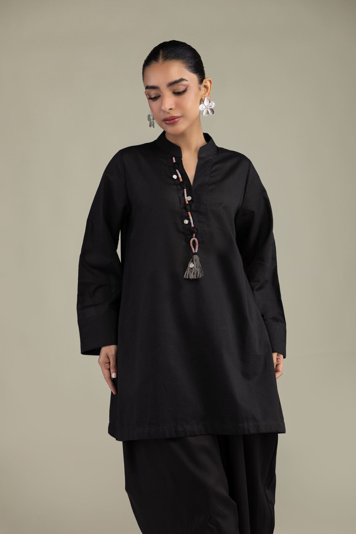 Dyed Textured Cotton V-Neck Black Kurta - 1-26-229-B-F1-VG