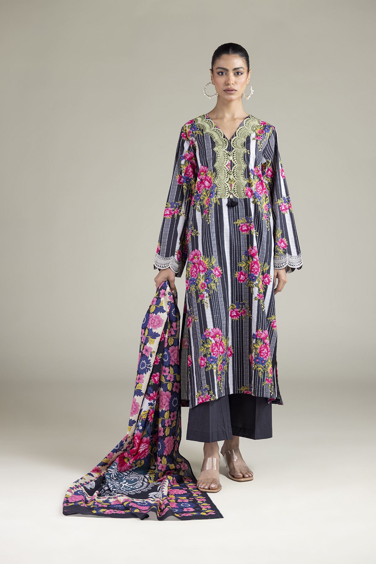 Embroidered Lawn 3-Piece Tailored Lawn - T-A11-26-113FB2-VG
