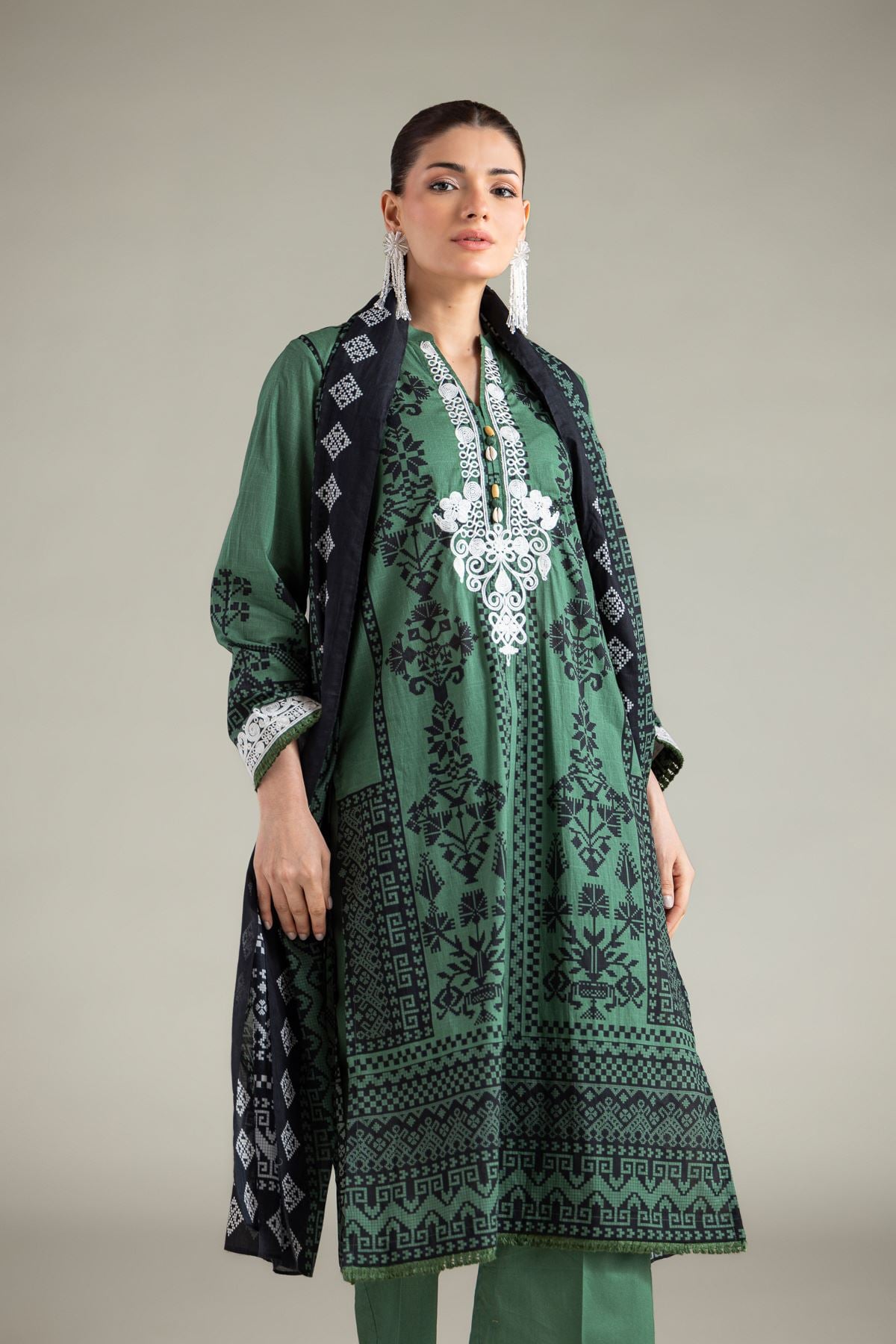 Embroidered Lawn Lawn Tailored Set - T-A22-26-215FE1-VG