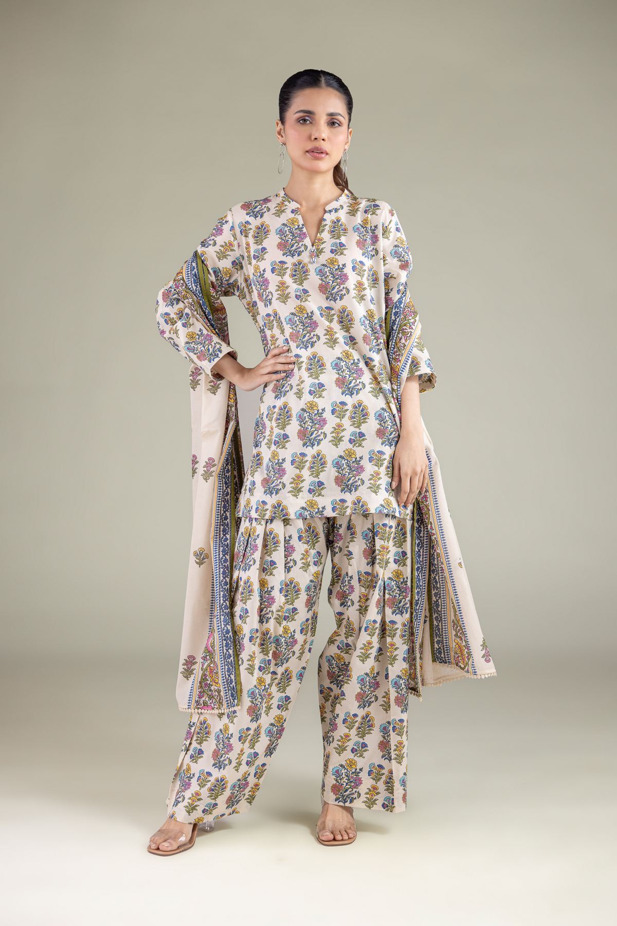 Printed Lawn Mughal Motif Dupatta - 26-01-3E7-08TA-VG