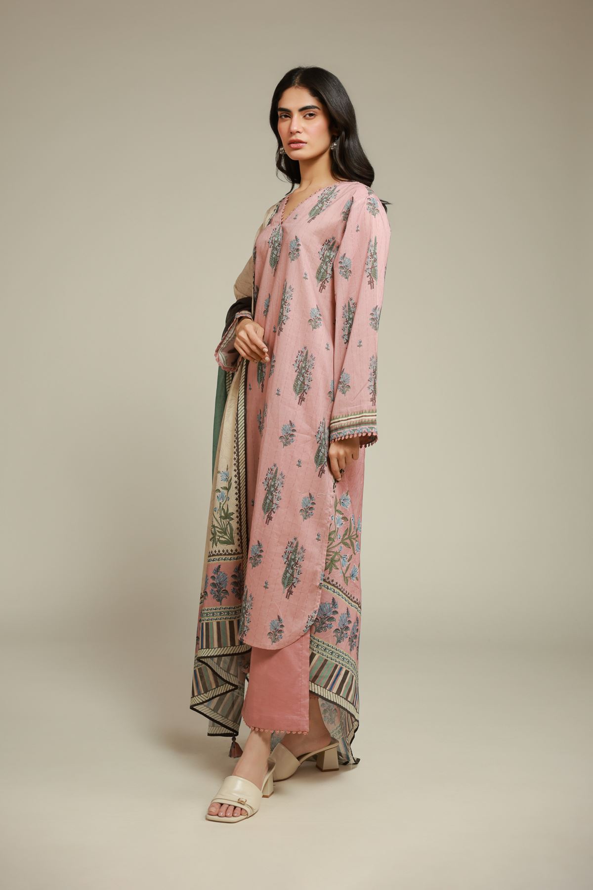 Printed Cambric Floral 3-Piece Tailored - T-A33-26-112FC1-VG