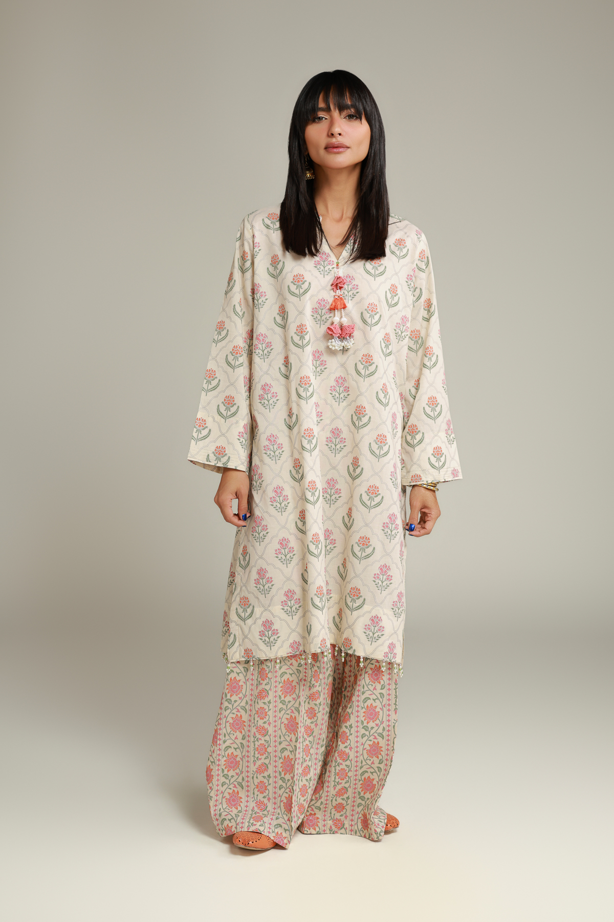 Printed Cambric Floral Off-White Kurta - T-A112-26-118EE1-VG