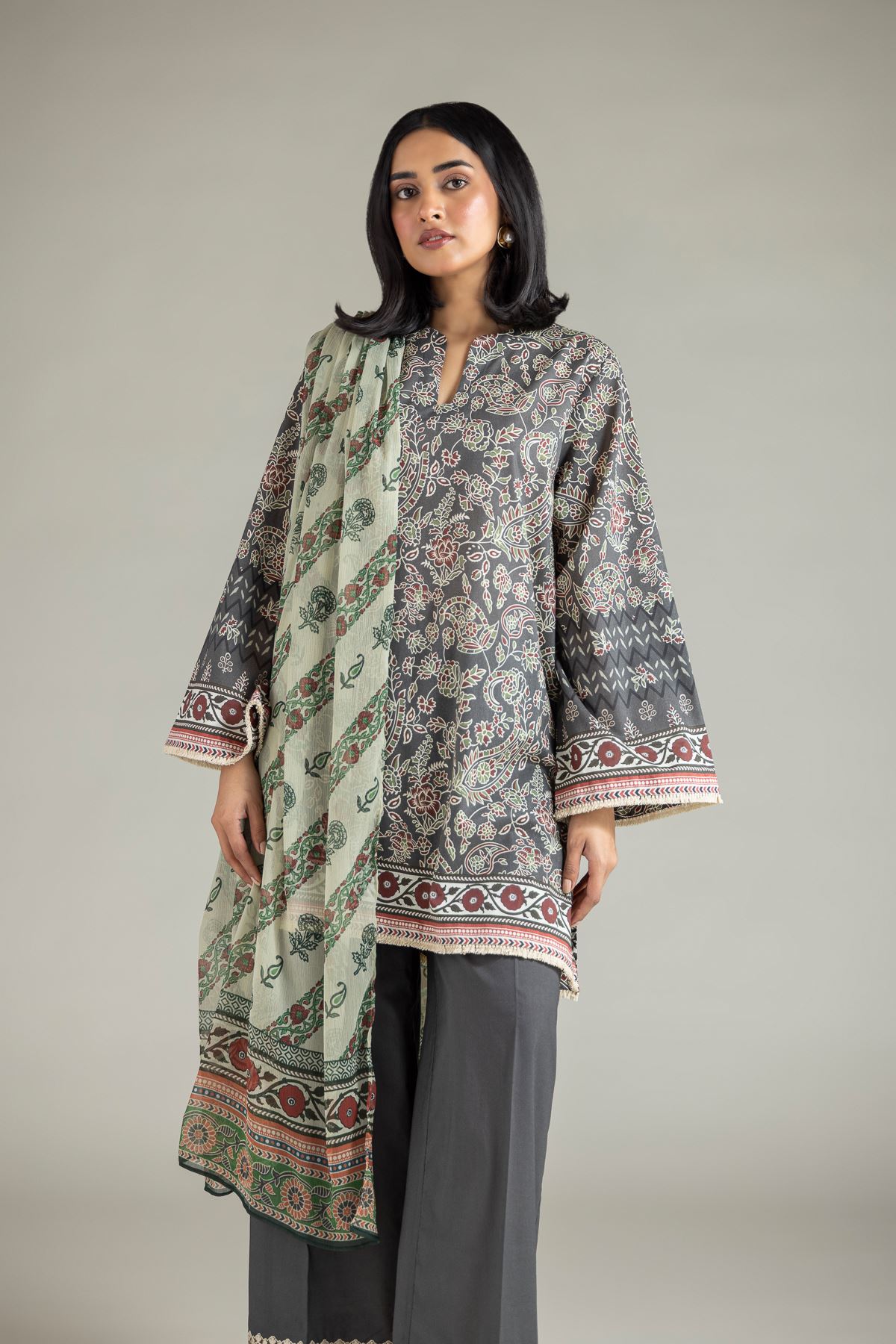 Embroidered Lawn Tailored Lawn Set - T-A22-26-109FJ2-VG