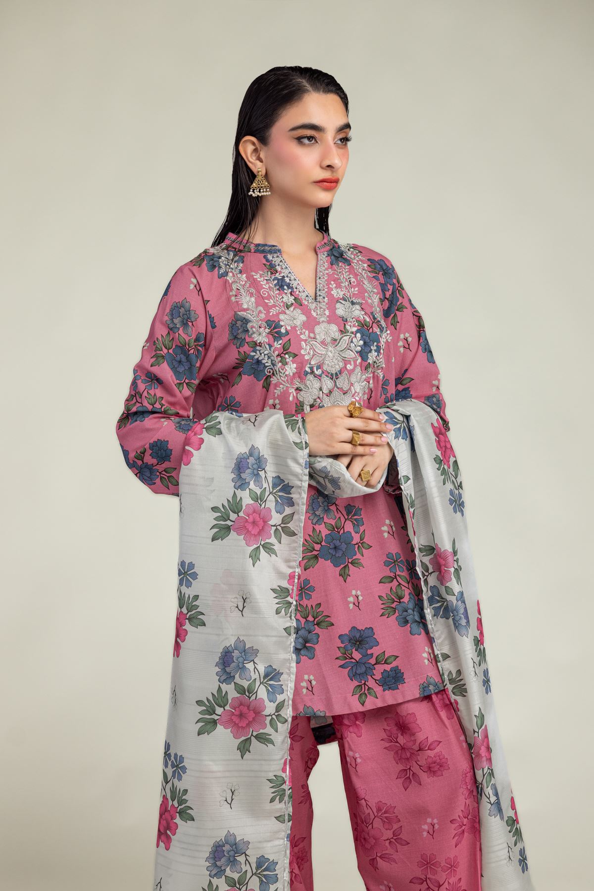 Embroidered Mesuri Floral Mesuri Dupatta - 2-26-201-A-E-VG