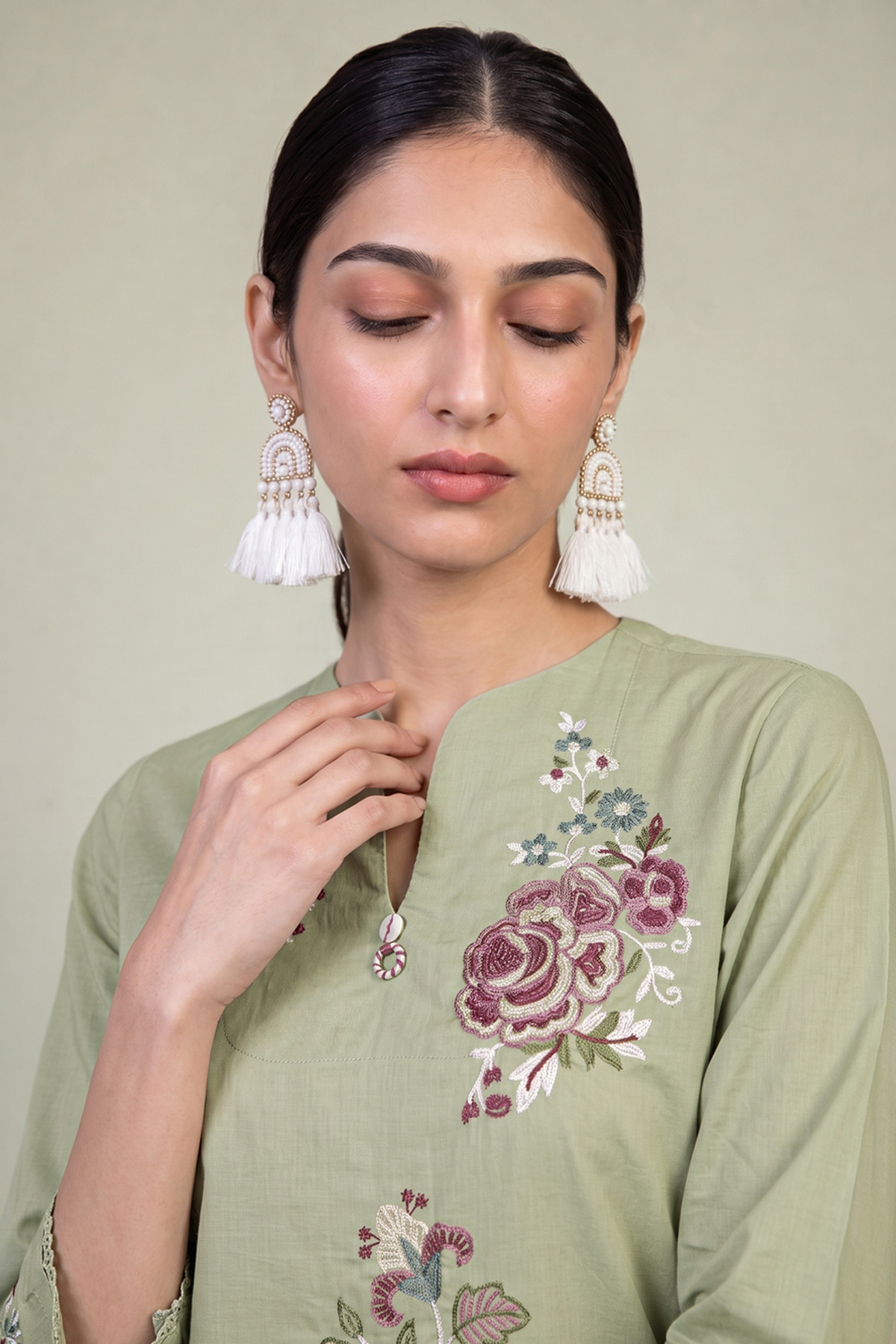Embroidered Cambric Floral Cambric Kurta - 1-26-102-A-F-VG