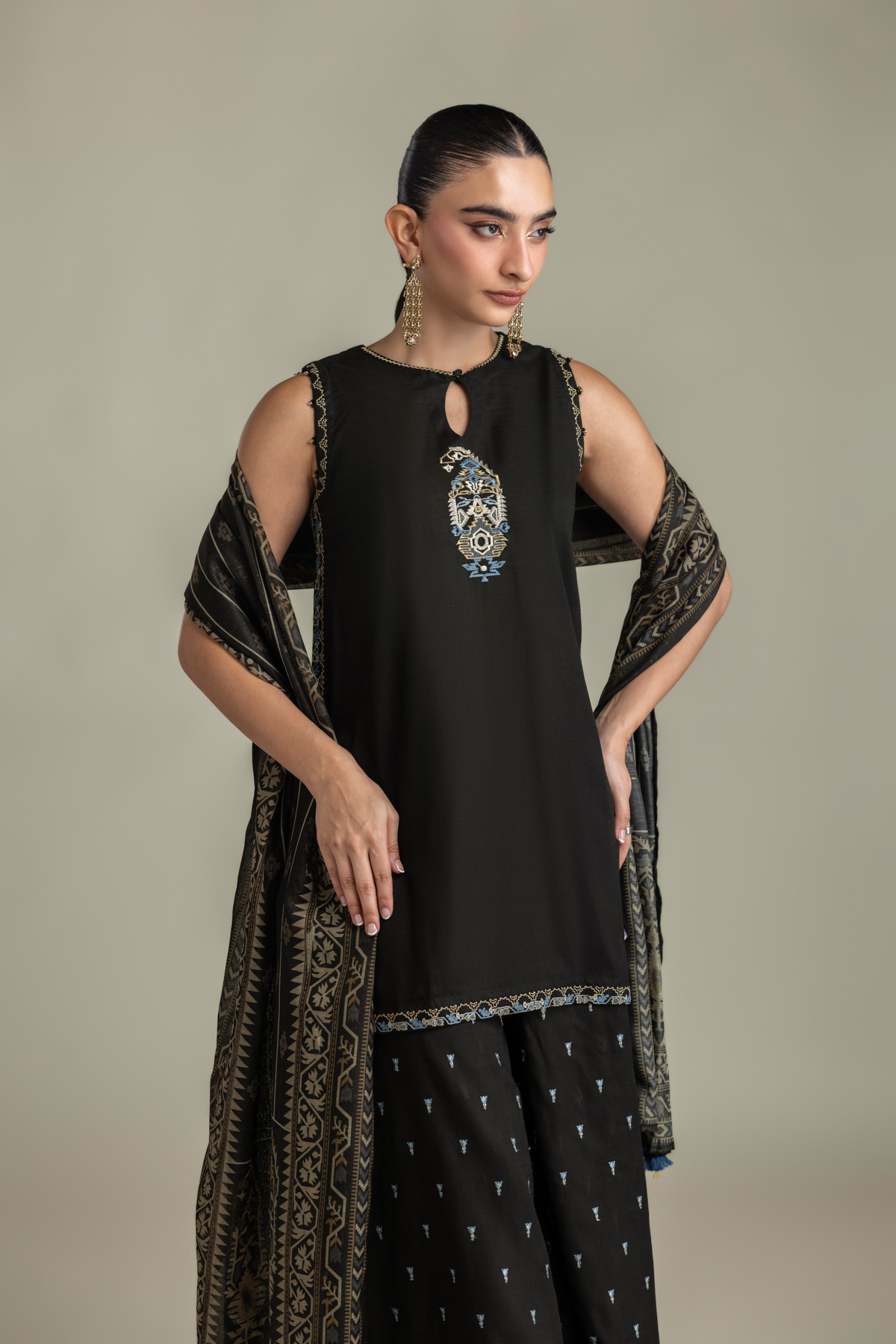 Embroidered Mesuri Black Mesuri Dupatta - 2-26-308-A-G1-VG