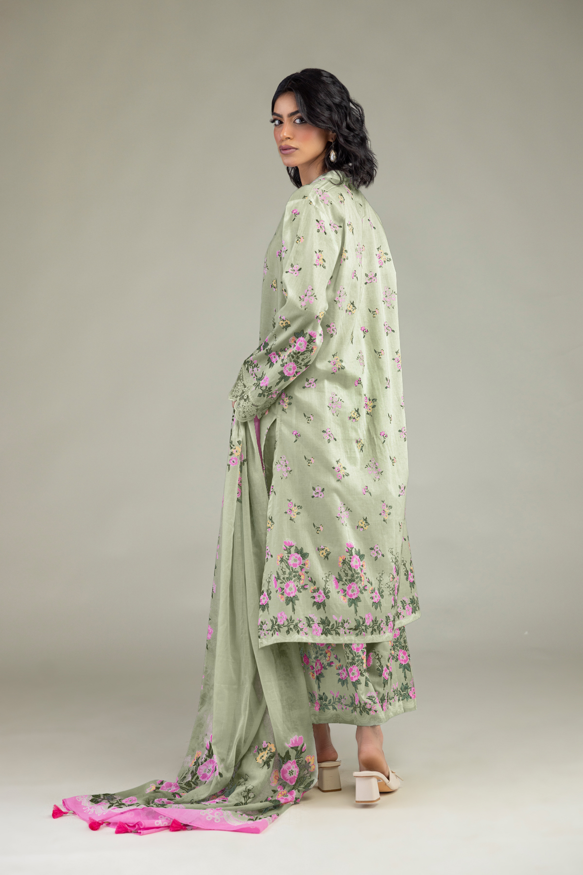 Embroidered Lawn Lawn Tailored Set - 1-26-102-A-F-VG