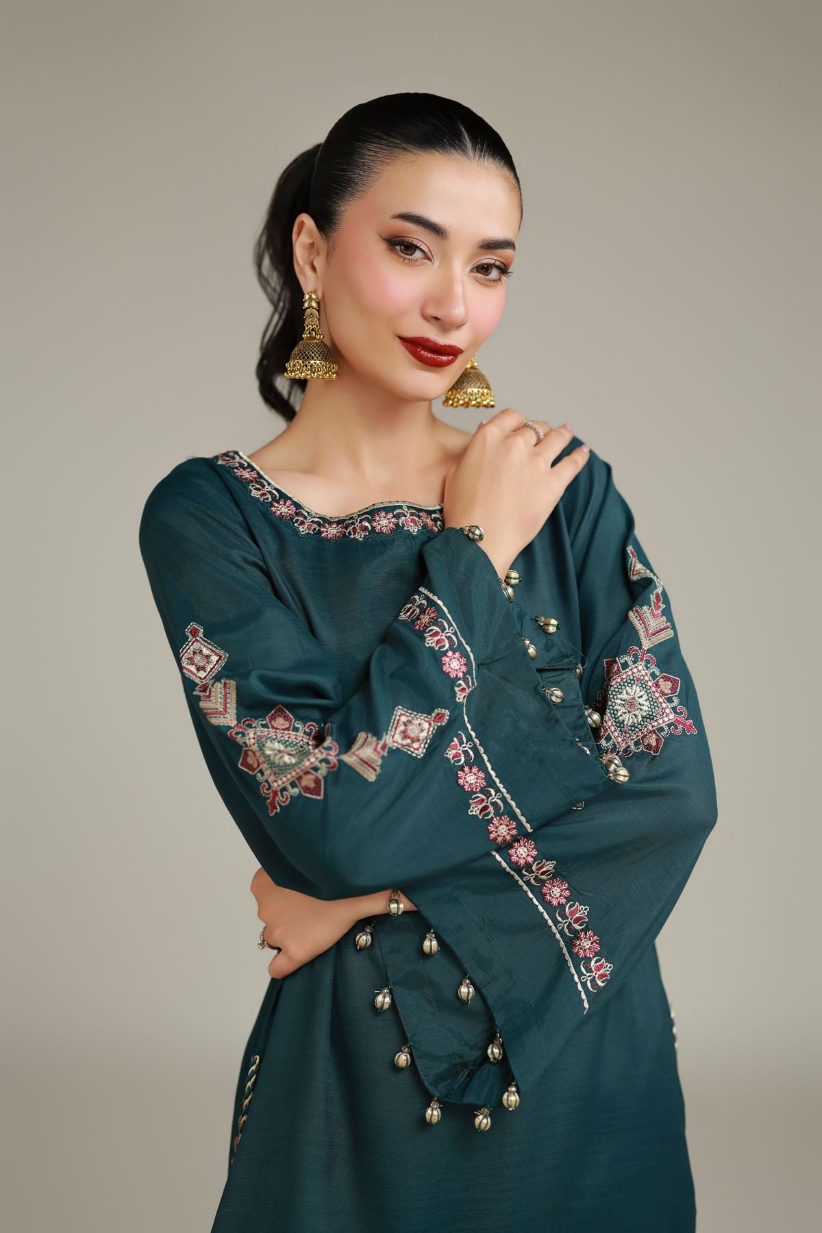 Embroidered Raw Silk Geometric Silk Kurta - A112-26-113EI2-VG