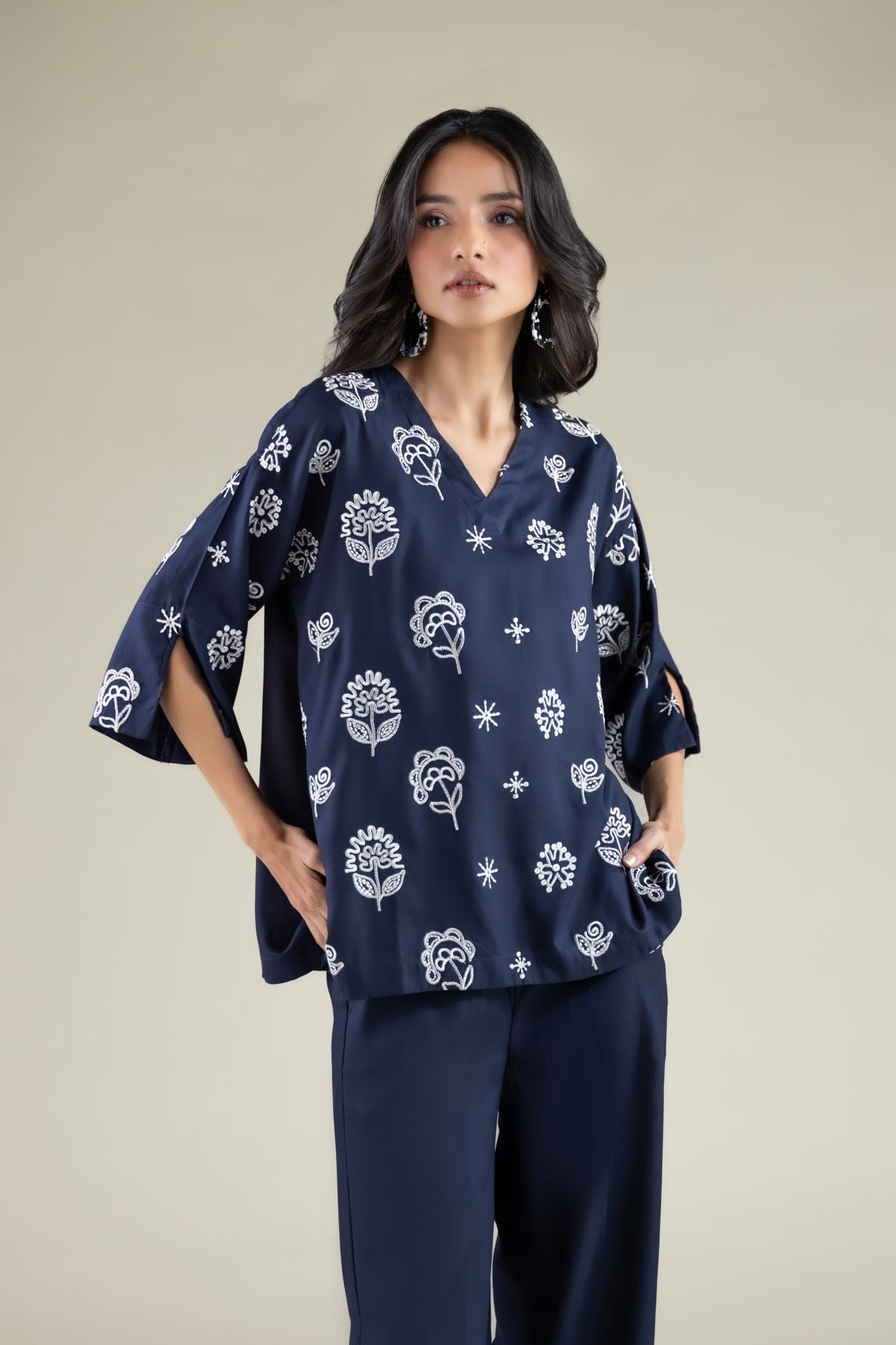 Embroidered Viscose Tunic - 6-26-105-A-A-VG