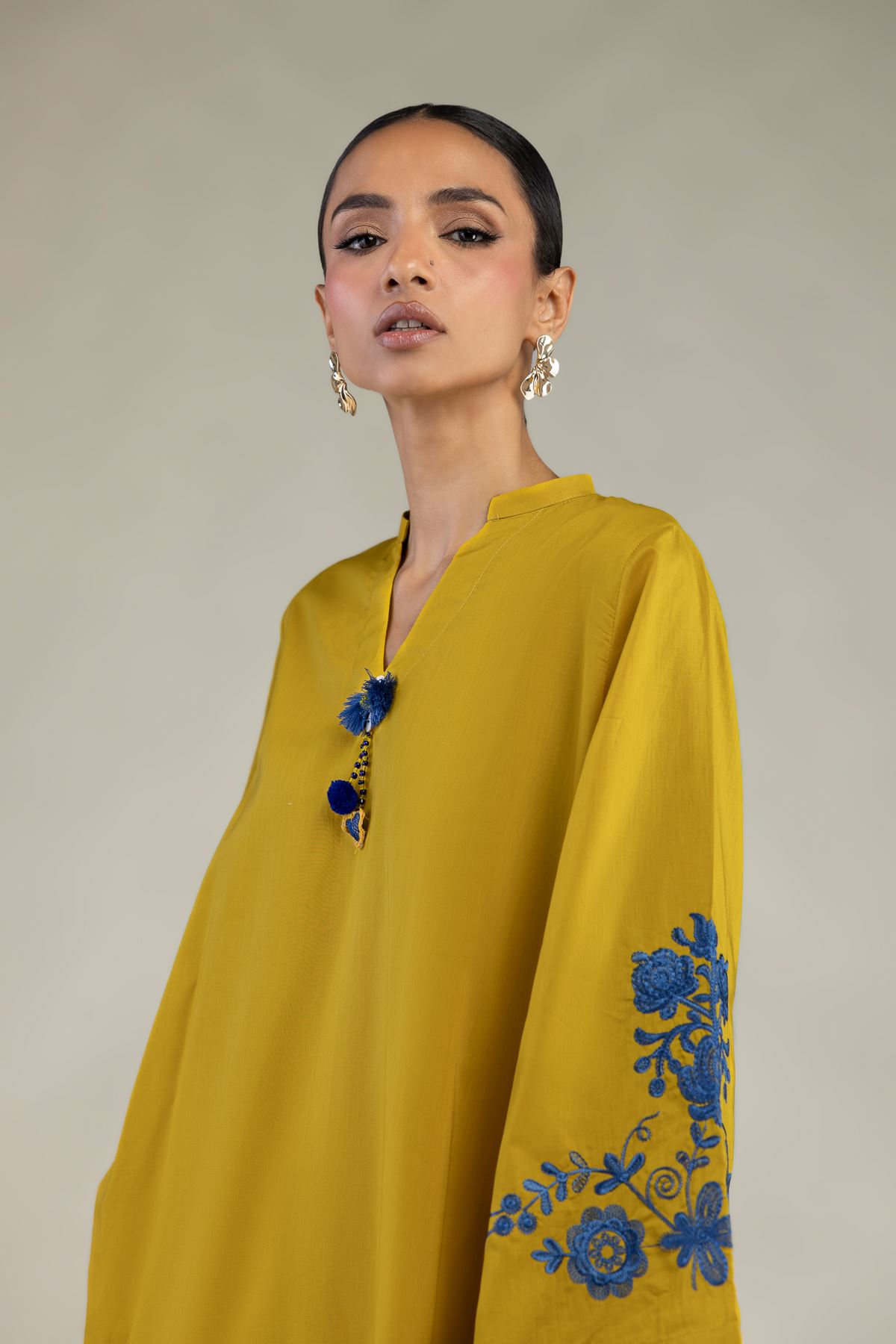 Embroidered Cambric Floral Cambric Kurta - 1-26-226-A-B1-VG