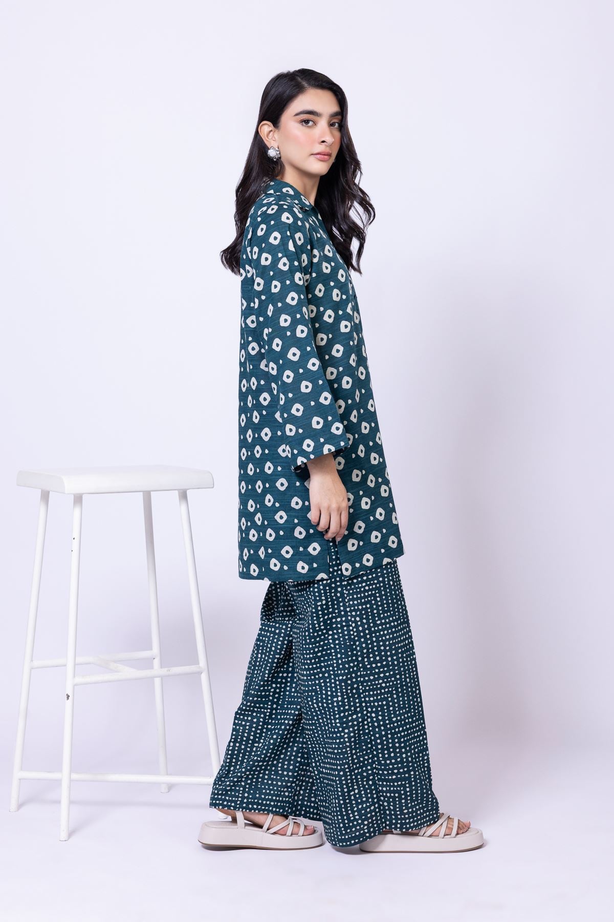 Printed Khaddar Relaxed Geometric Pants - 25-10-12E10-08TA-VG