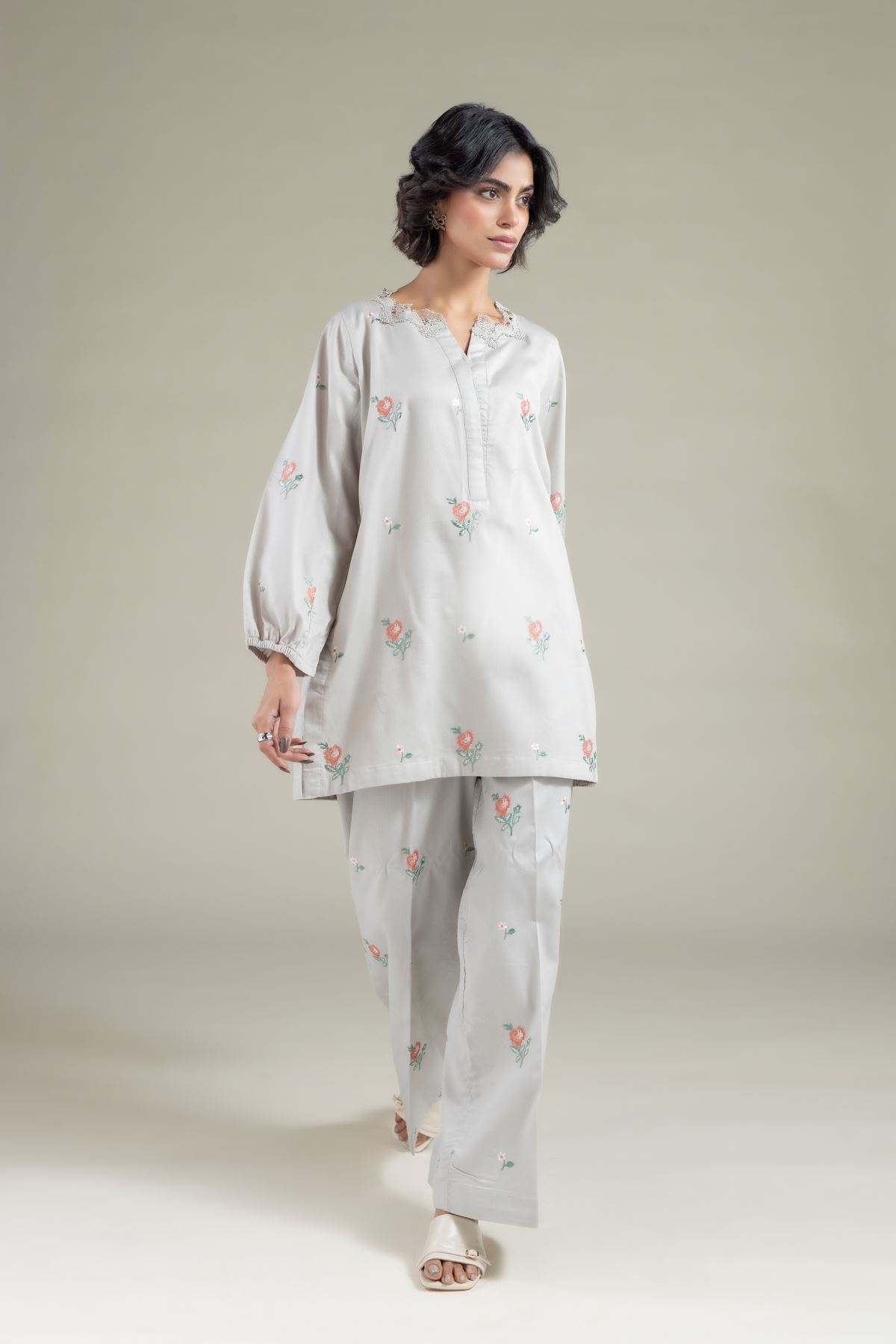 Embroidered Textured Cotton Pants - 25-08-12E8-04TA-VG