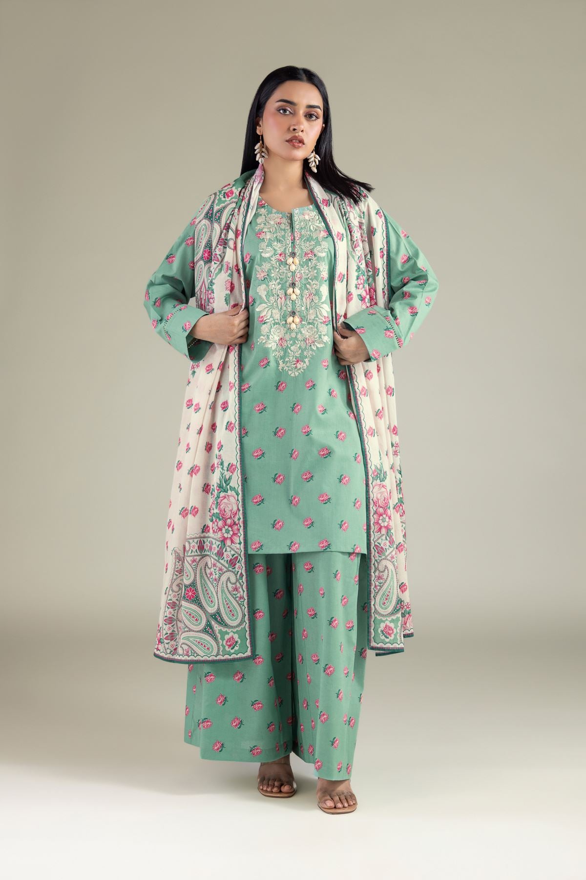 Embroidered Lawn Tailored 3-Piece Lawn - 8-26-204-A-C1-VG