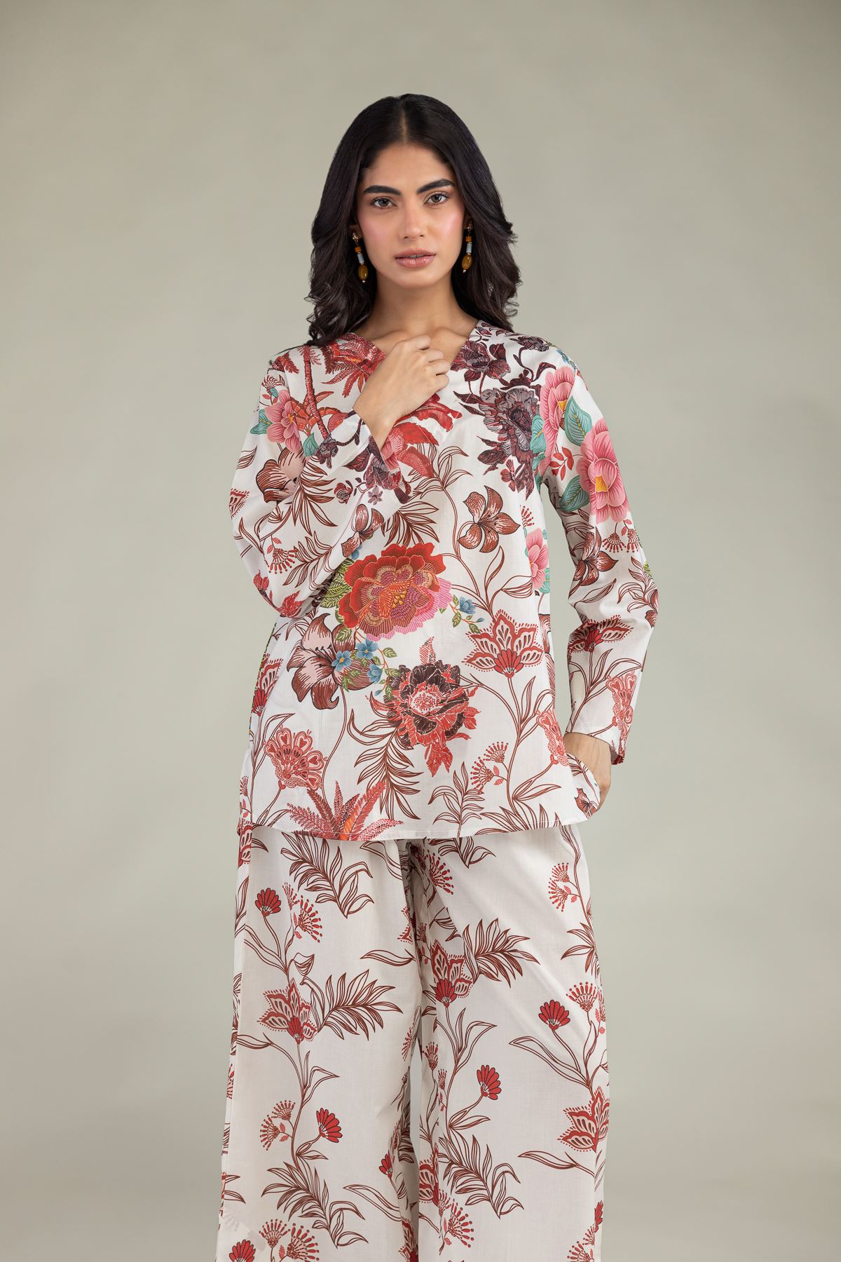 Printed Cambric Floral V-Neck Blouse - 1-26-229-B-F1-VG