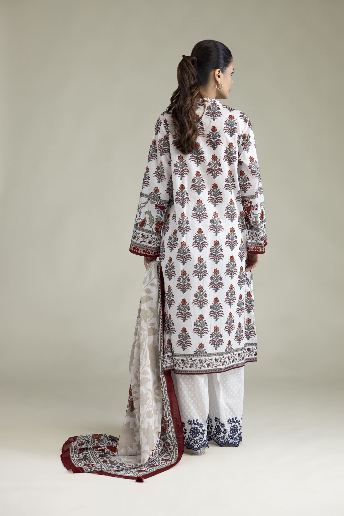 Embroidered Lawn Lawn Tailored 3-Piece - T-A22-26-208FG2-VG