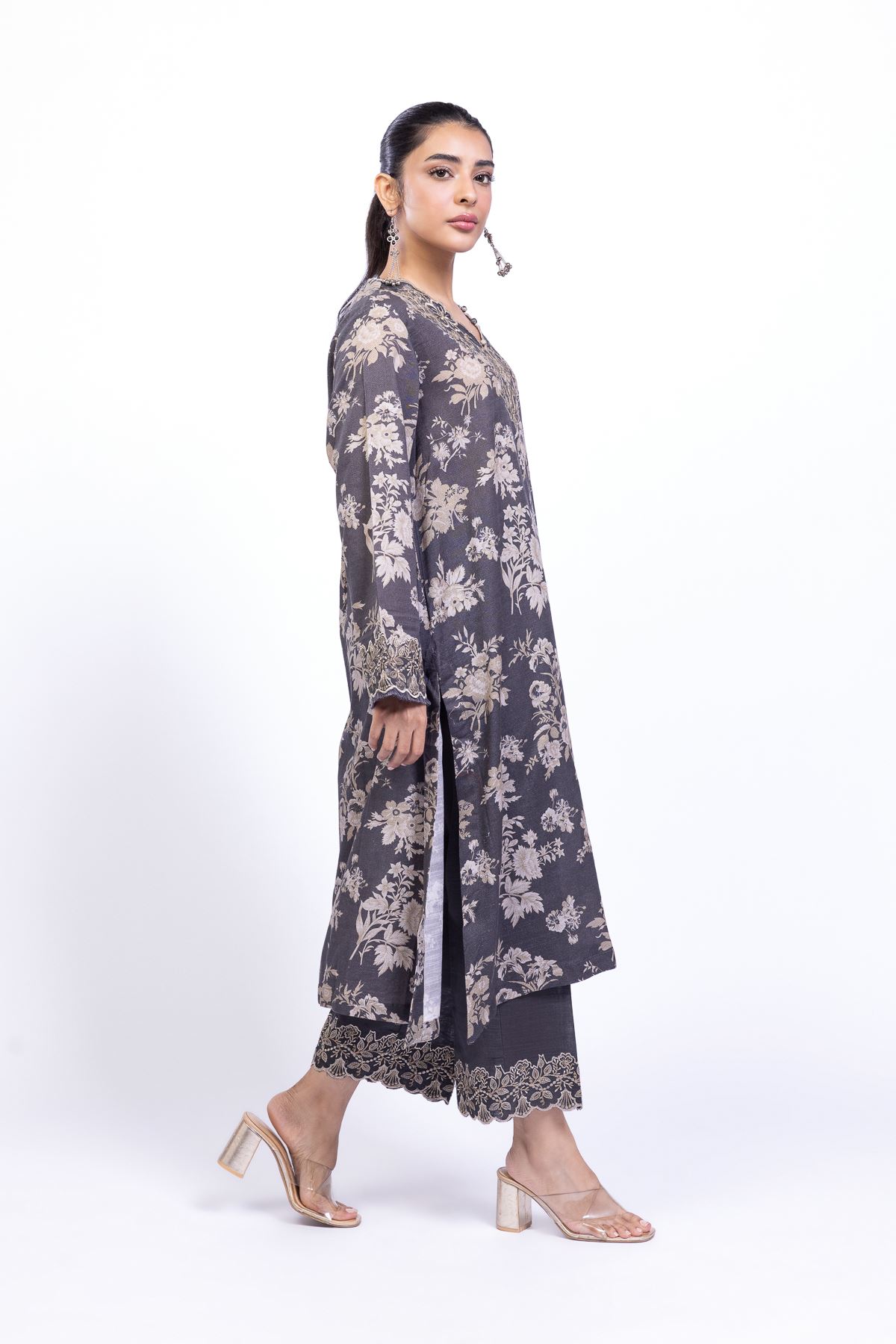 Embroidered Khaddar Pants - 25-09-9S4-08BB-VG