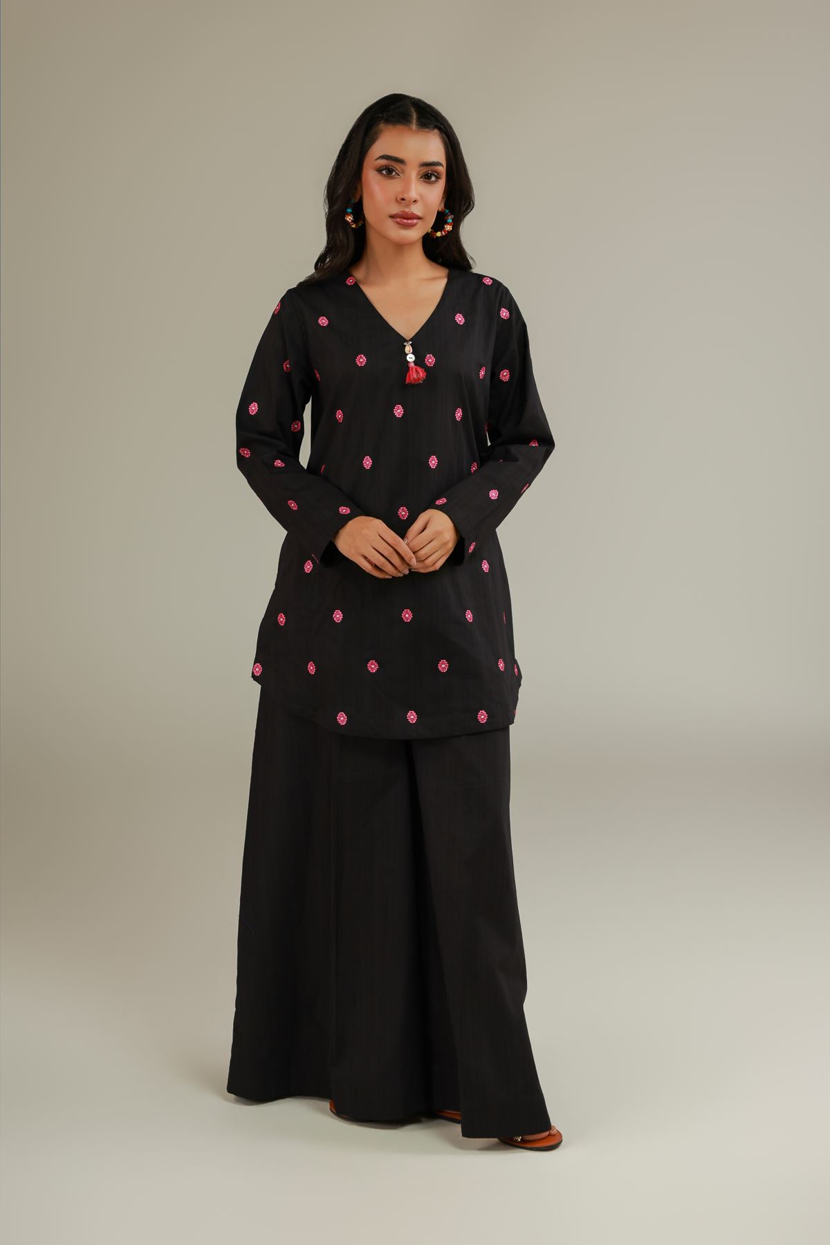 Embroidered Cotton Dobby Black V-Neck Kurta - 1-26-101-A-C-VG