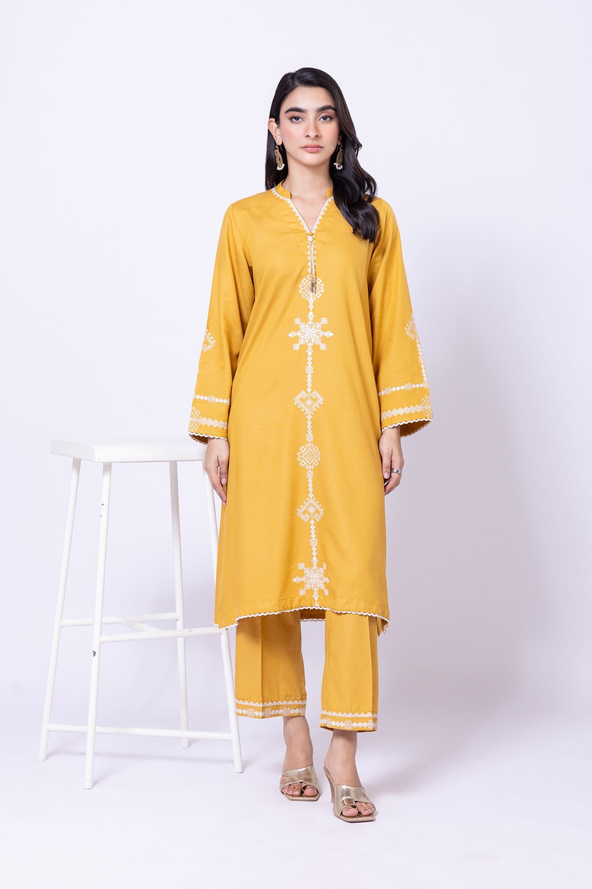 Embroidered Dull Raw Silk Pants - 25-10-12E5-02BA-VG