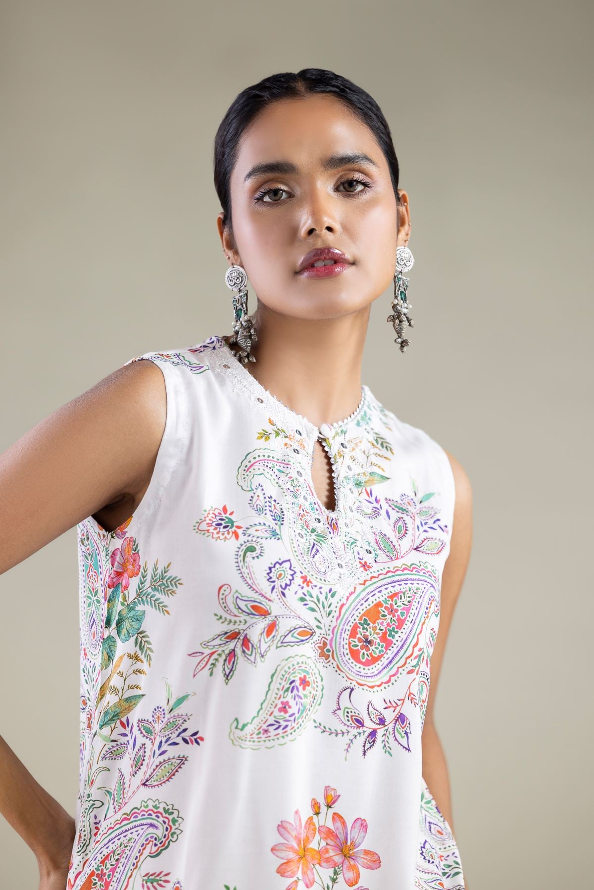 Embroidered Viscose Floral Sleeveless Kurta - 1-26-113-A-B-VG