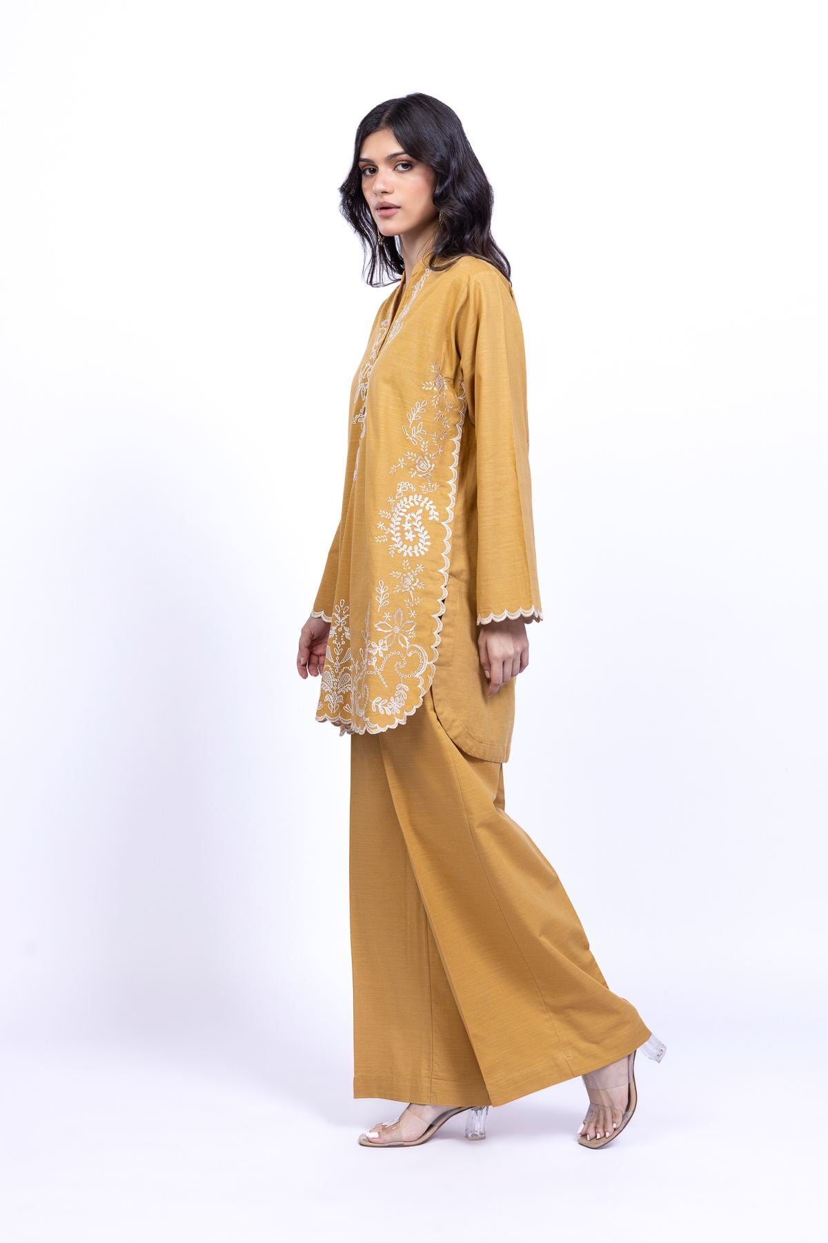 Embroidered Khaddar Kurta - 25-09-10E3-01TA-VG